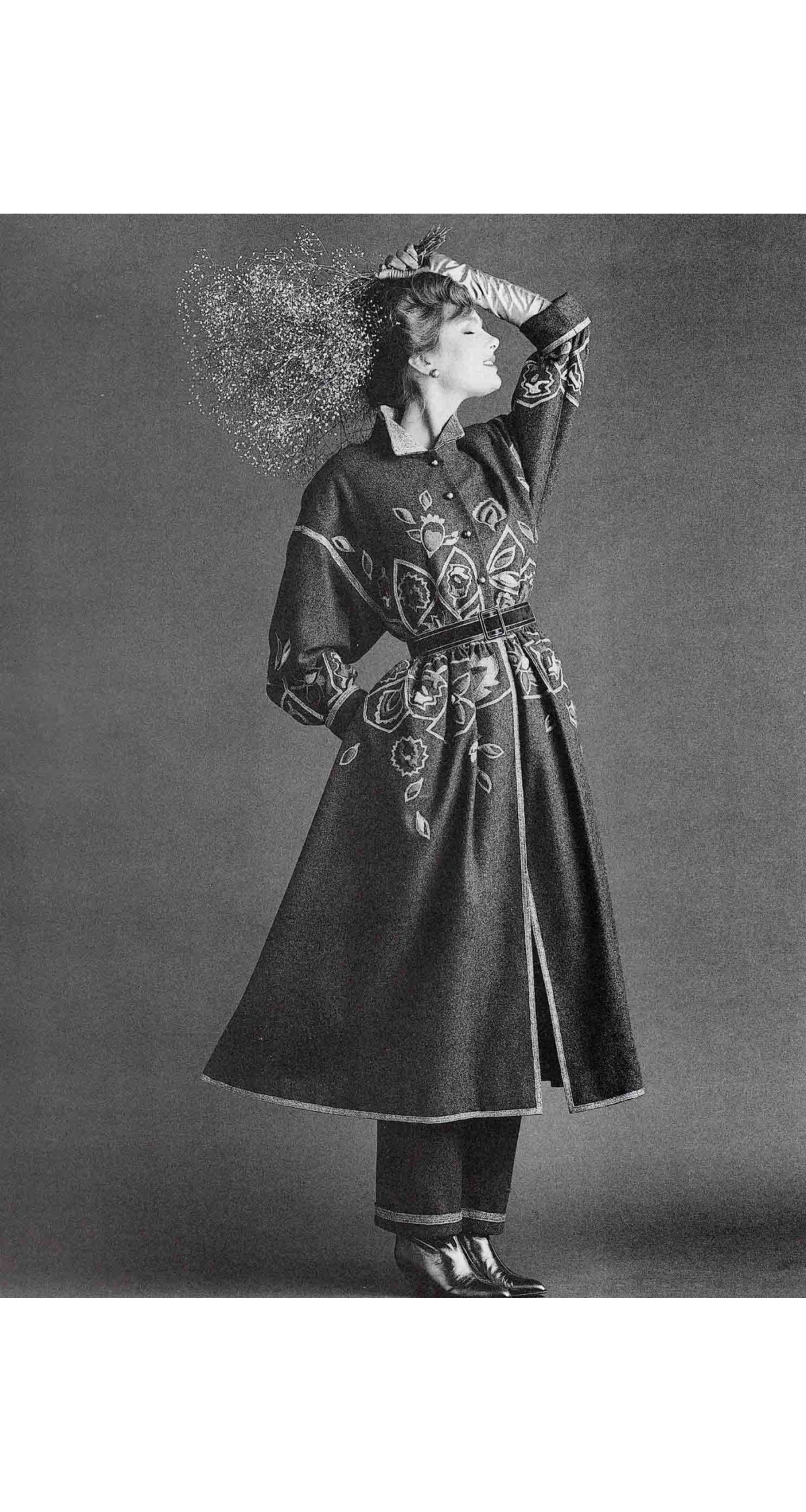 1981-82 F/W Metallic Gold Embroidered Gray Wool Jacket