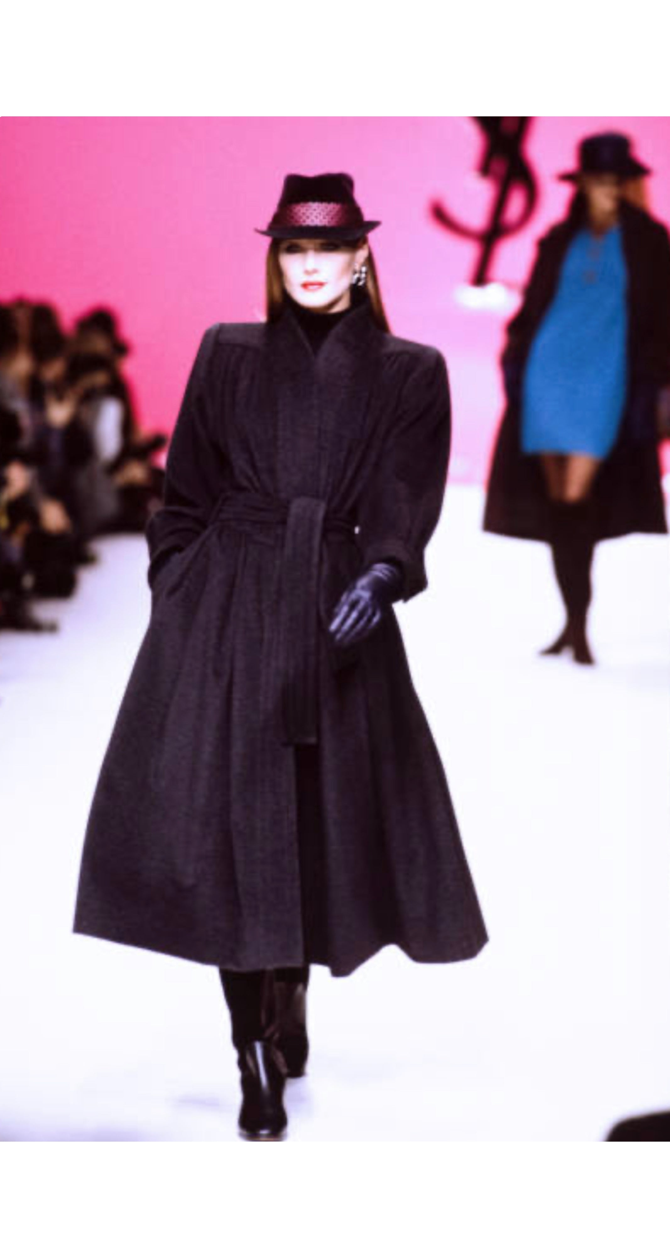 1995-96 F/W Runway Charcoal Grey Wool Pleated Coat