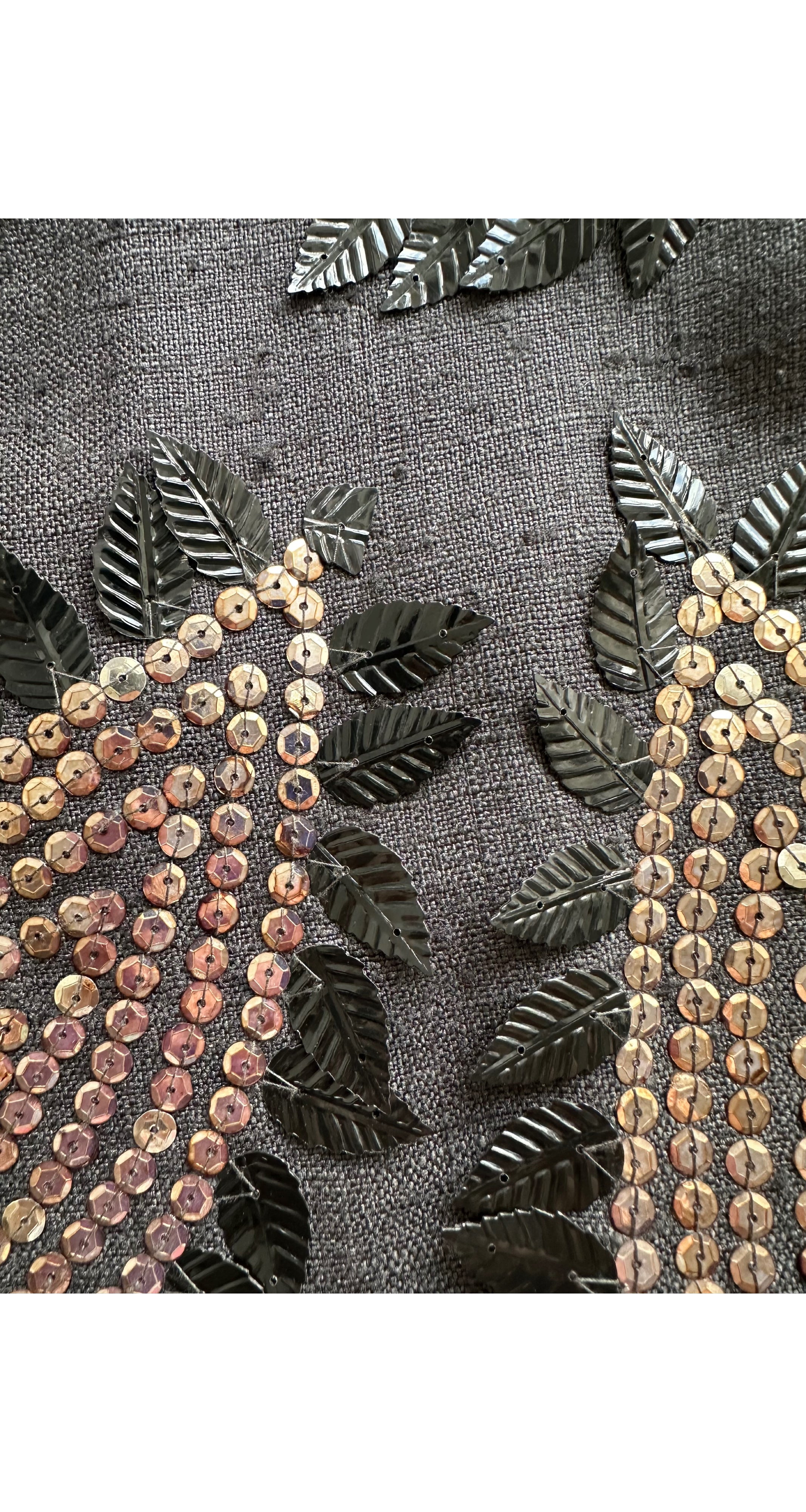 2006 S/S Embellished Leaf Design Gray Silk Dress