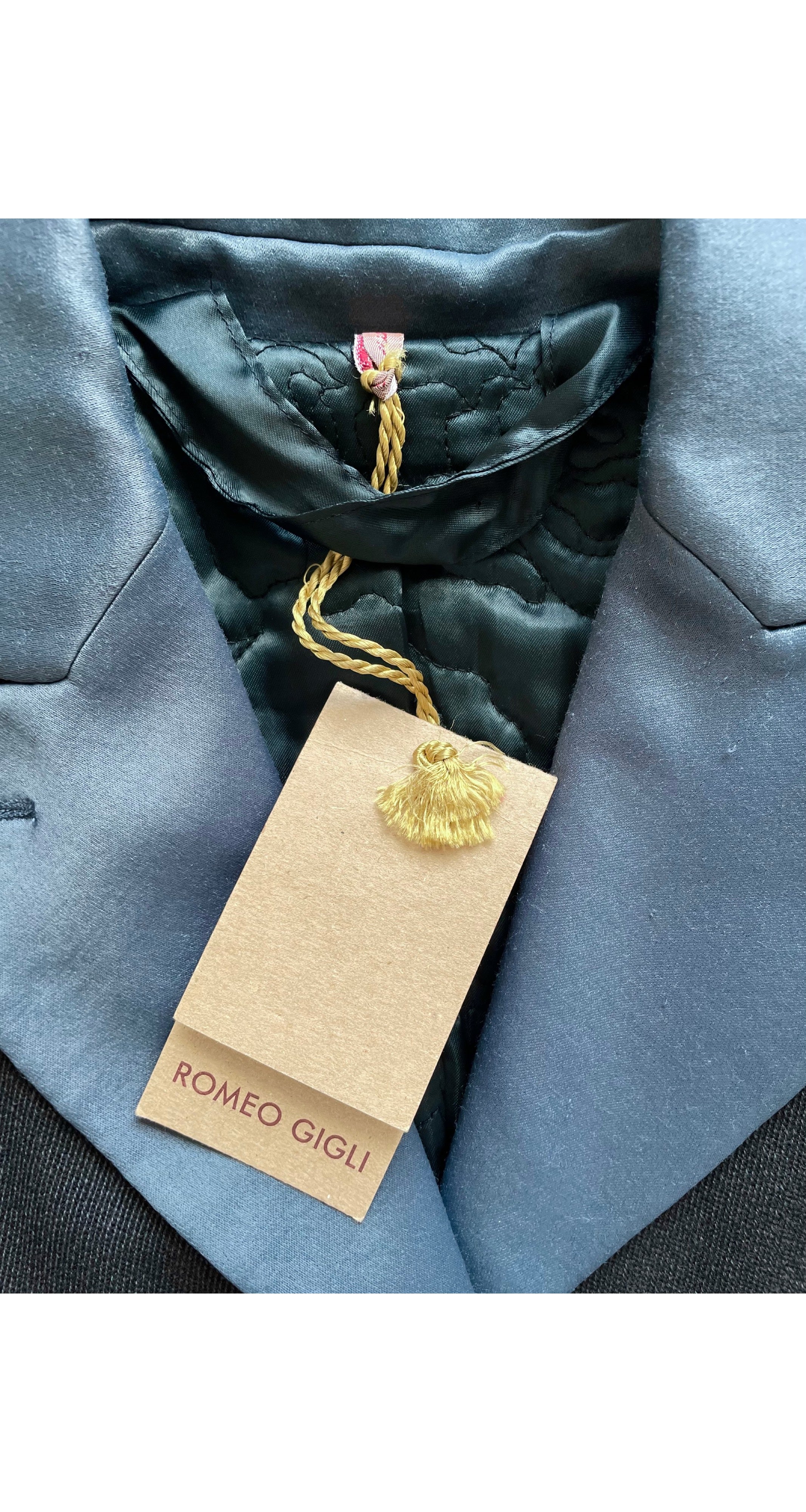 1995 F/W NWT Gray Wool Gabardine Satin Lapel Coat