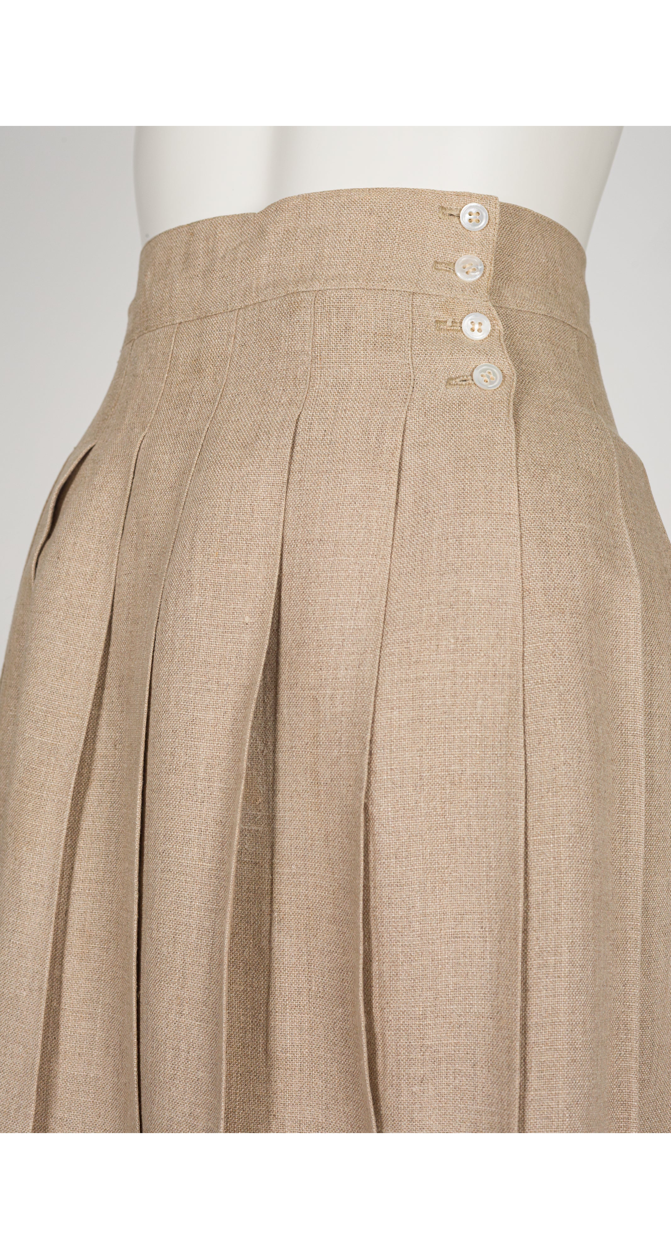 1980s Beige Linen Pleated Knee-Length Skirt