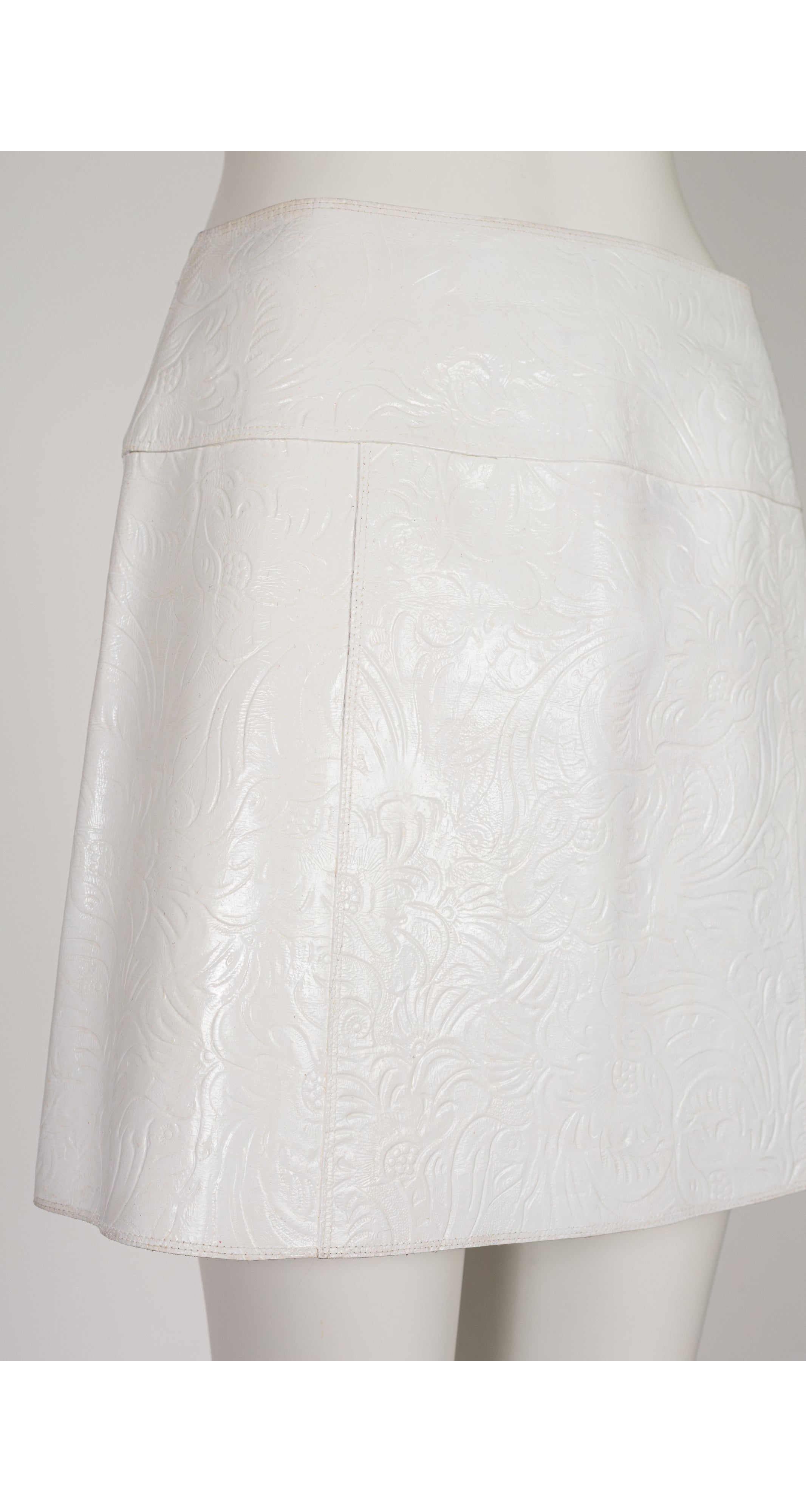 2001-02 F/W White Tooled Leather Mini Skirt