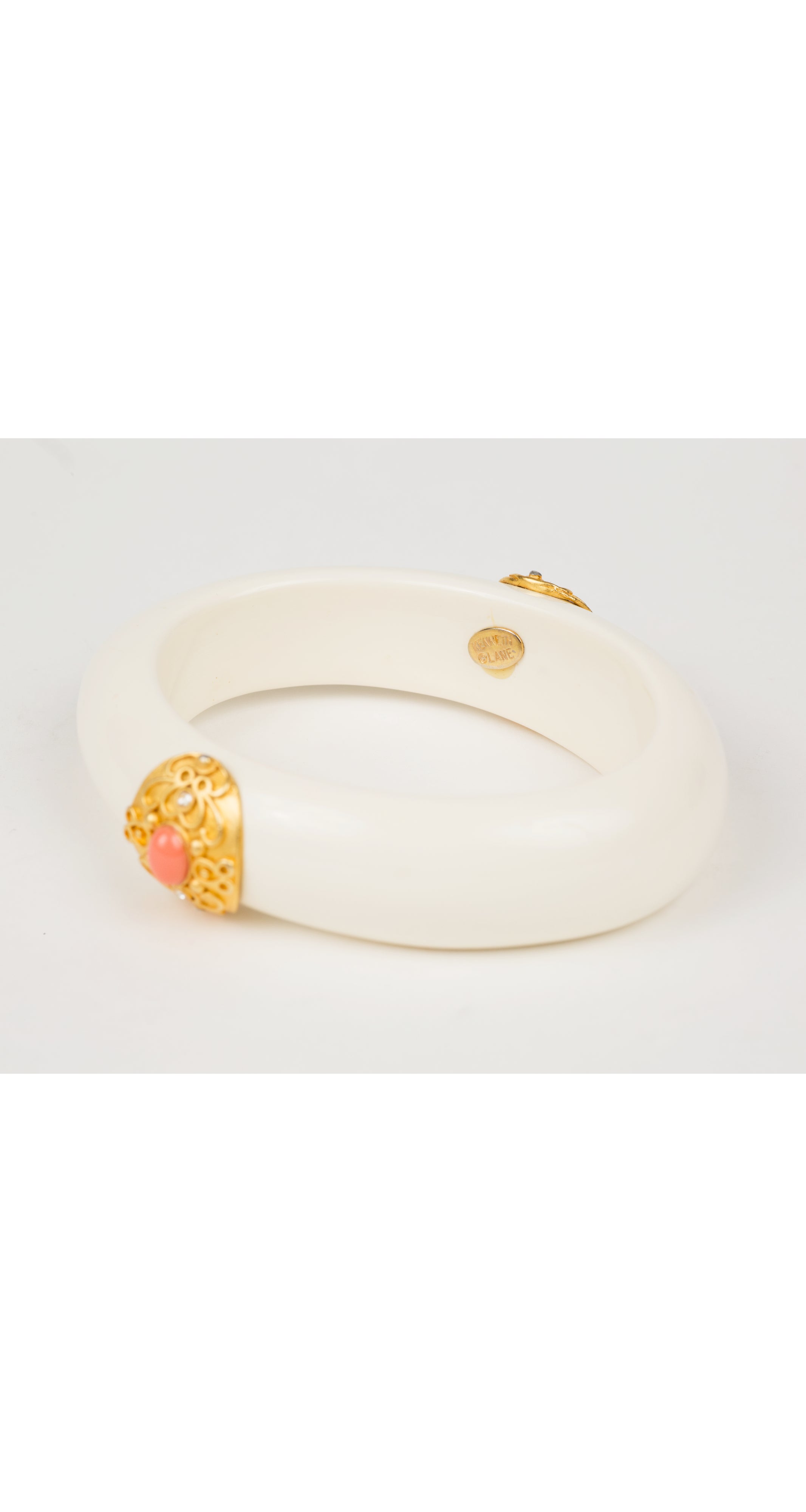 1980s Coral Cabochon Cream Bangle Bracelet