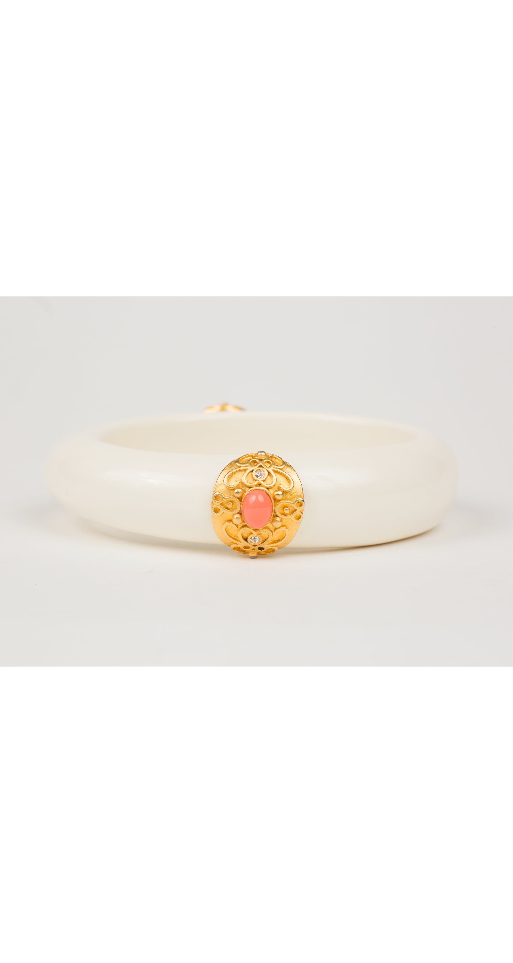 1980s Coral Cabochon Cream Bangle Bracelet