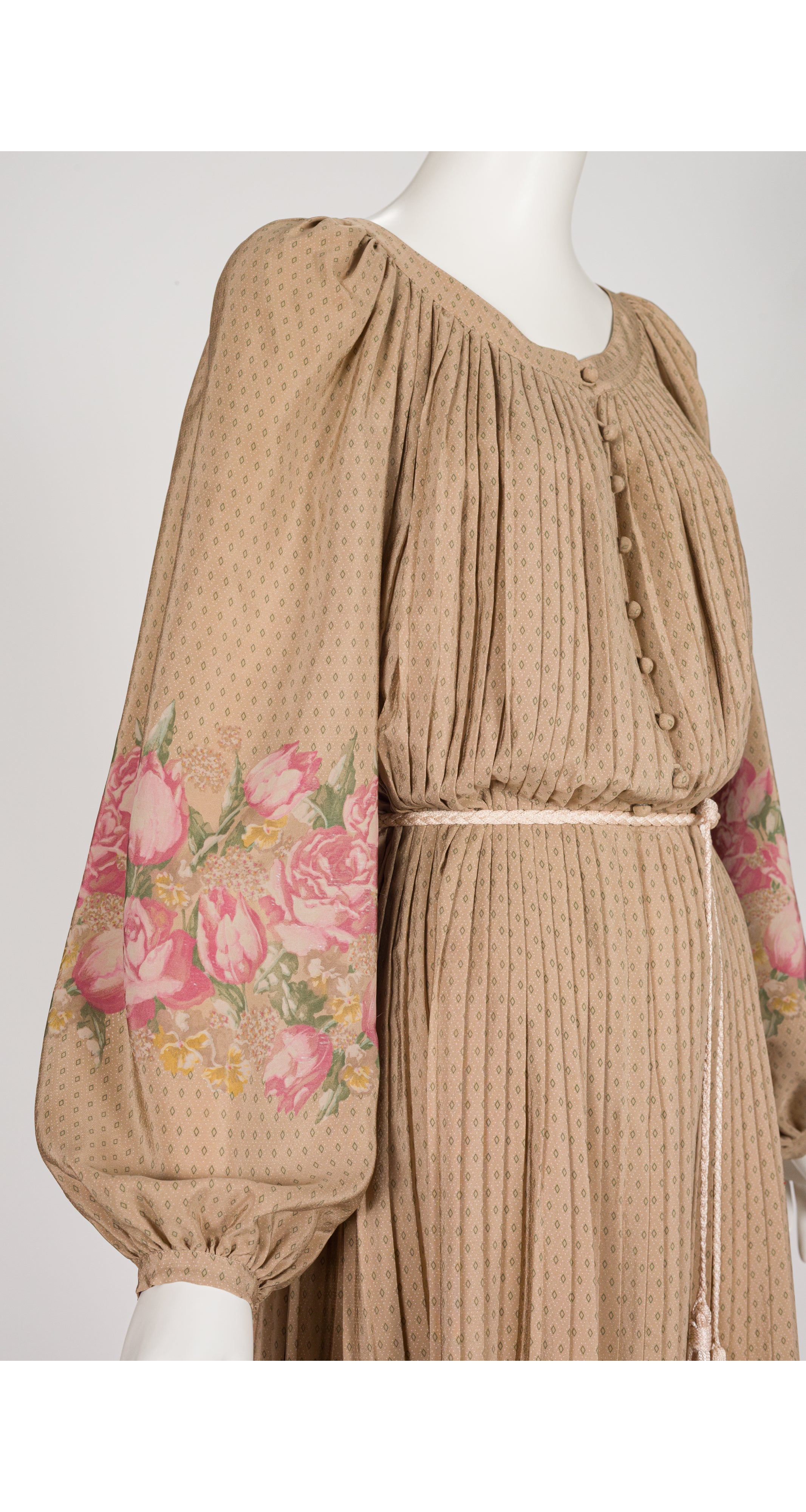 1978 F/W Floral Beige Silk Pleated Balloon Sleeve Dress