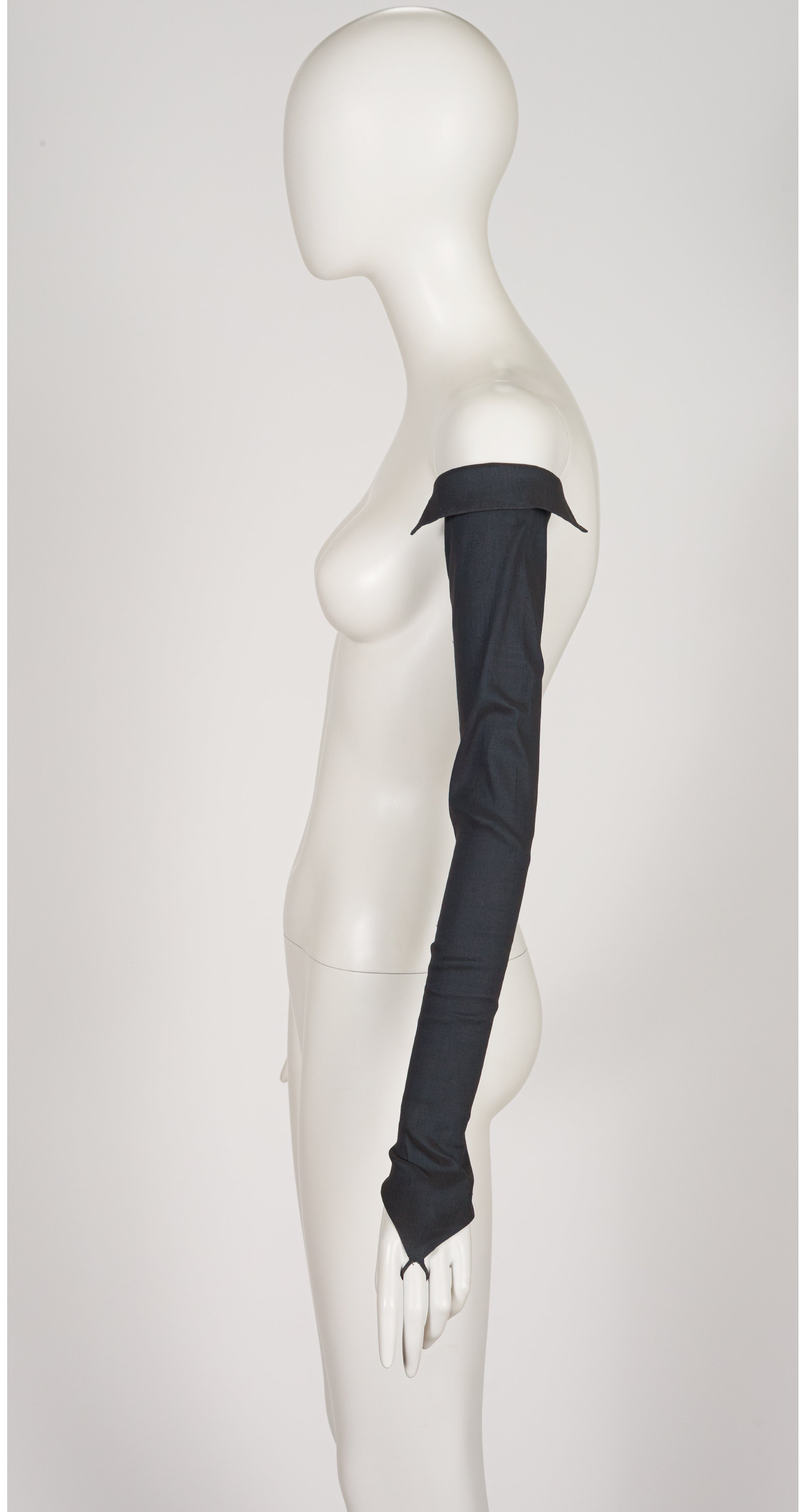 1996 S/S NWT Gray Linen Hook Finger Long Opera Gloves