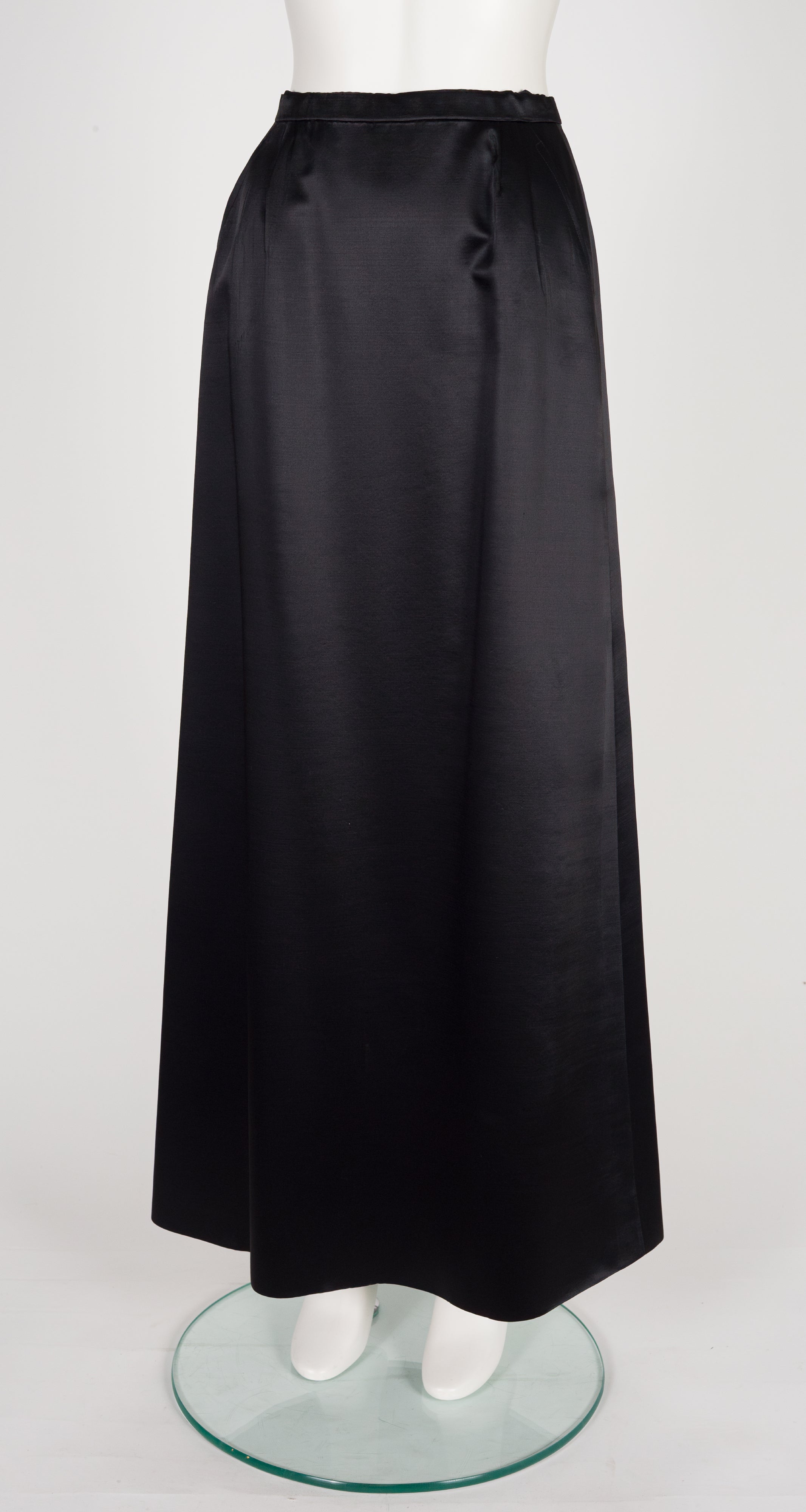 1972-73 F/W Demi-Couture Red & Black Silk Satin Pierrot Evening Set