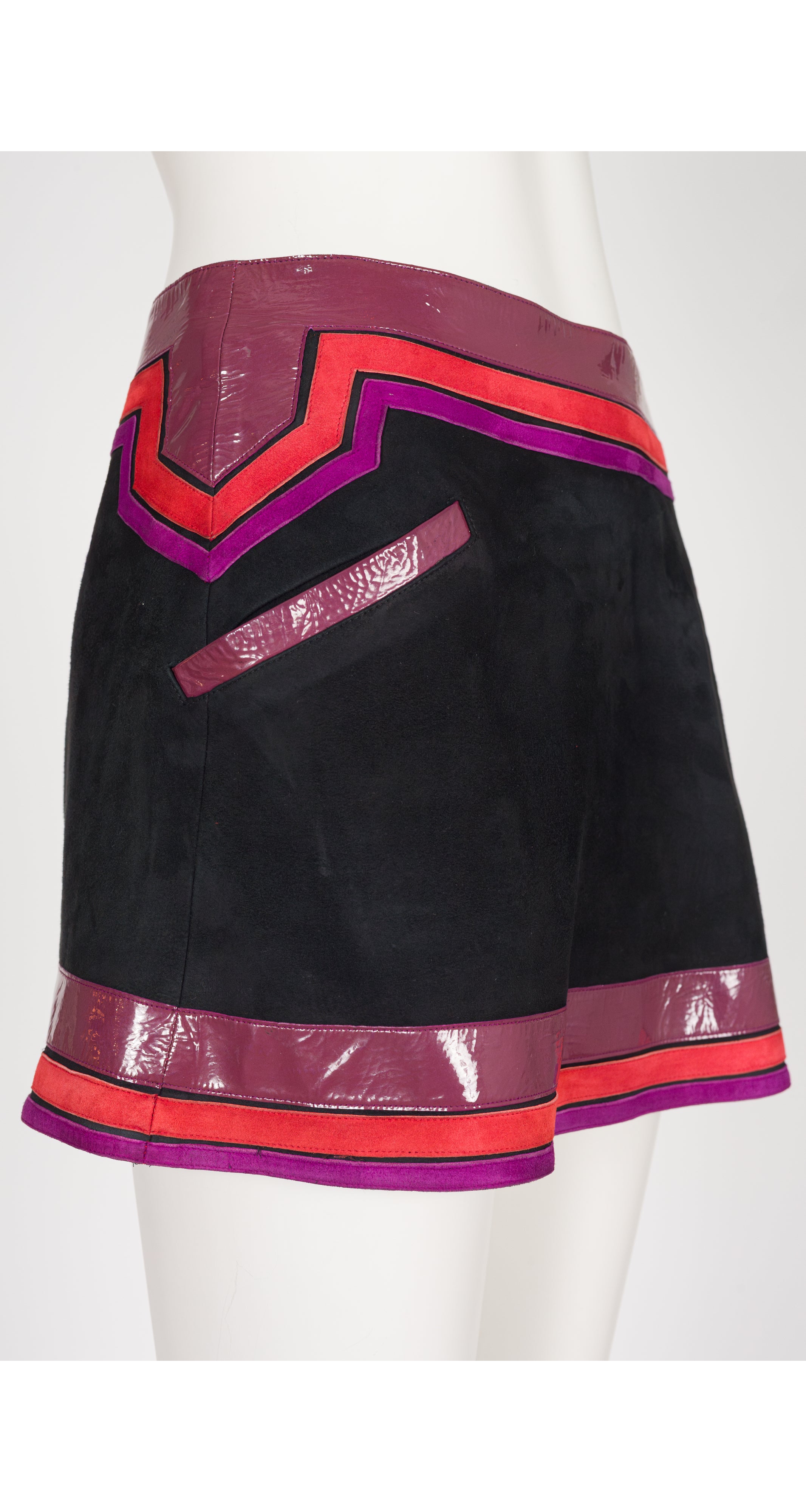 2007 S/S Mod Black Suede & Patent Leather Mini Skirt