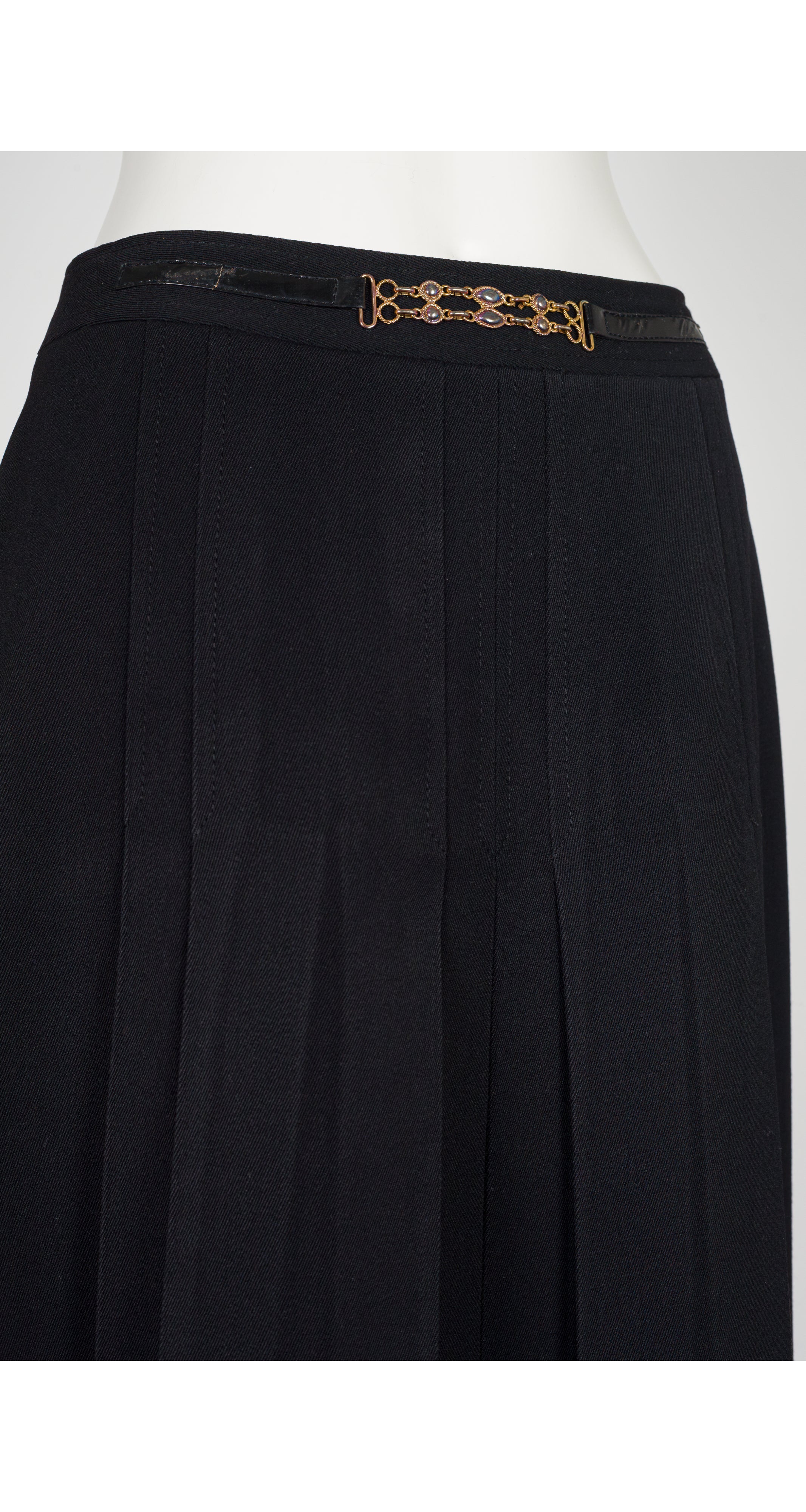 1980s Chainlink Black Wool Gabardine Pleated Skirt