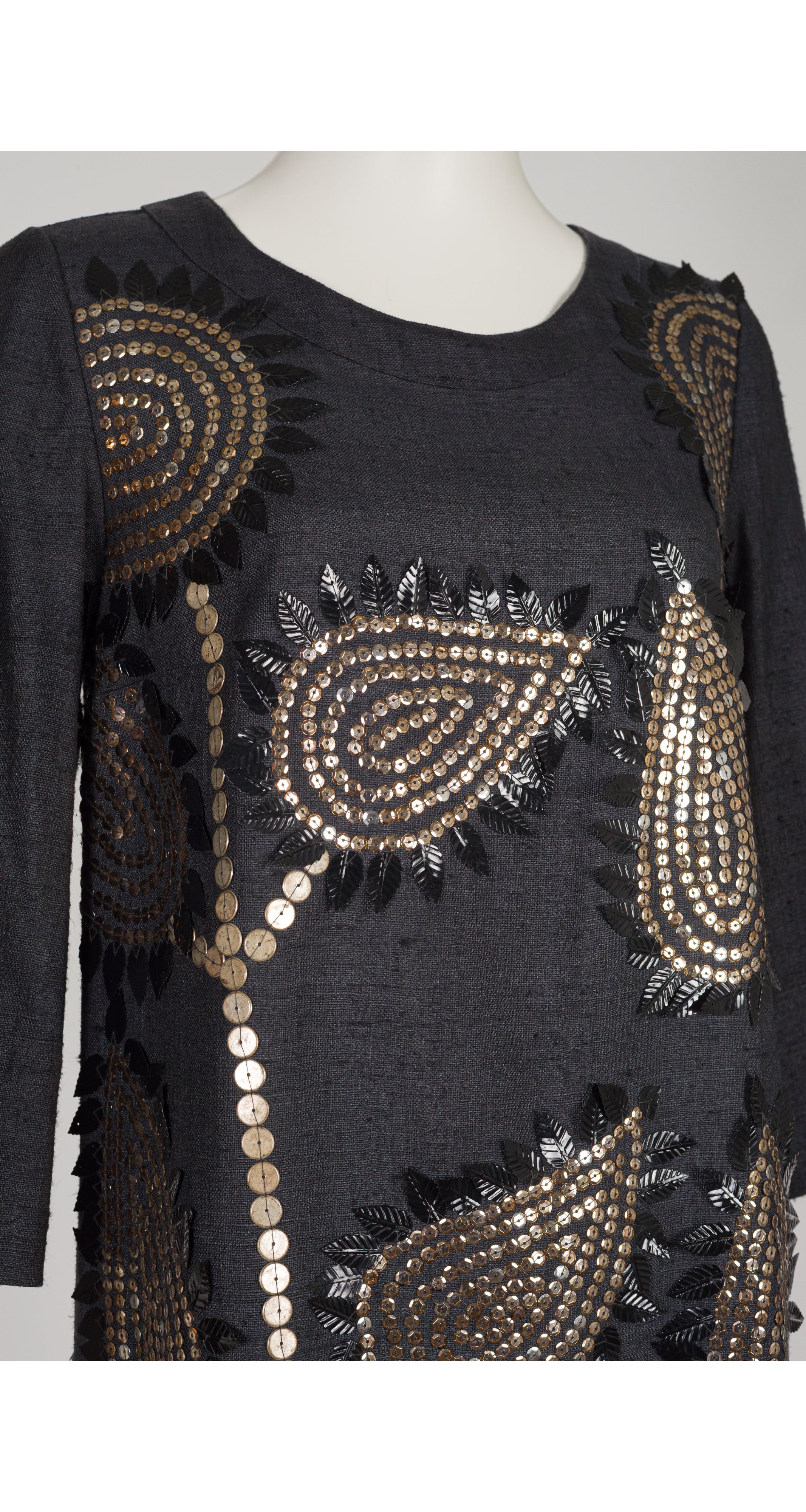 2006 S/S Embellished Leaf Design Gray Silk Dress