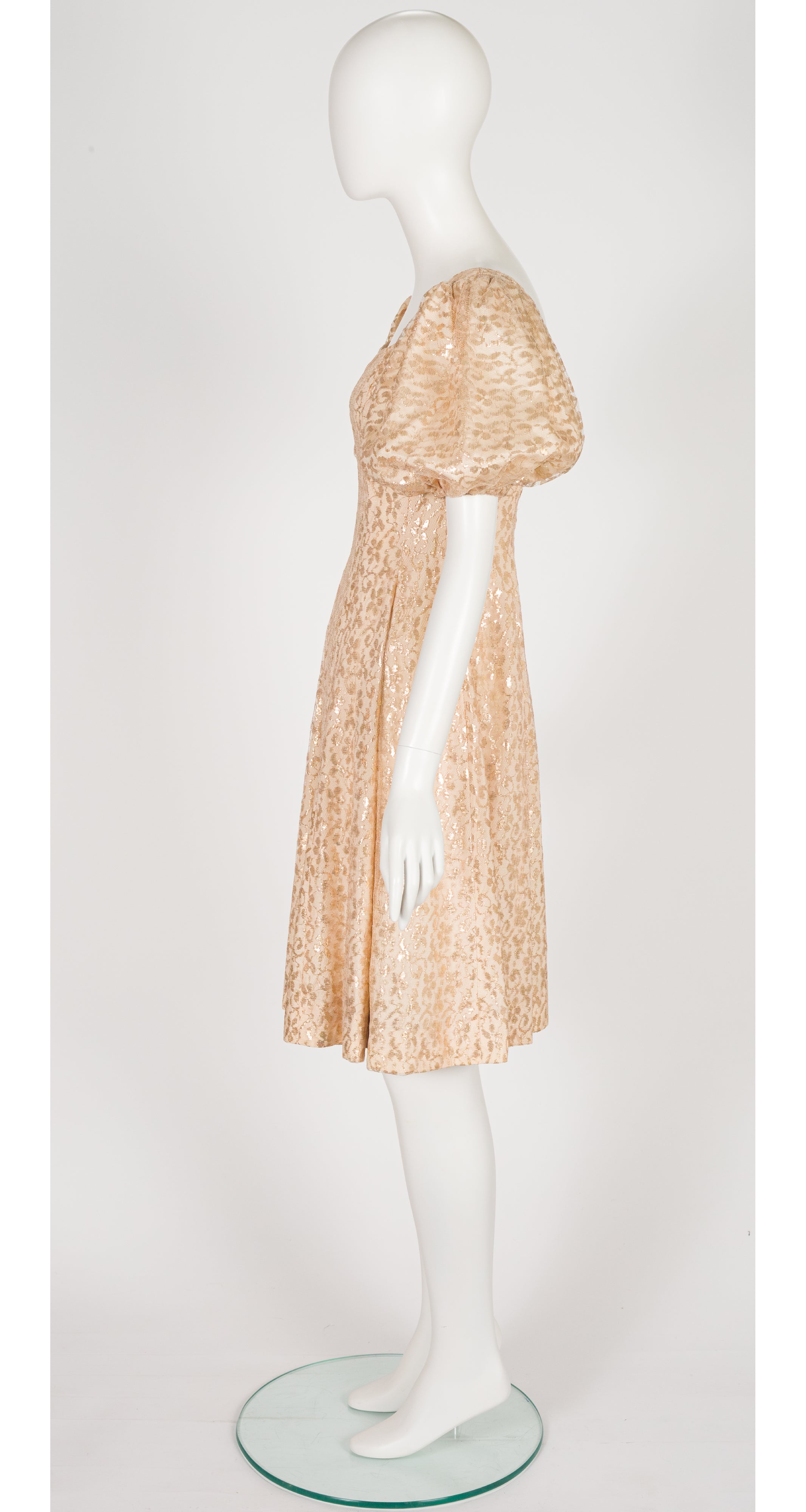 1950s Floral Gold Lace Puff Sleeve Cocktail Dress