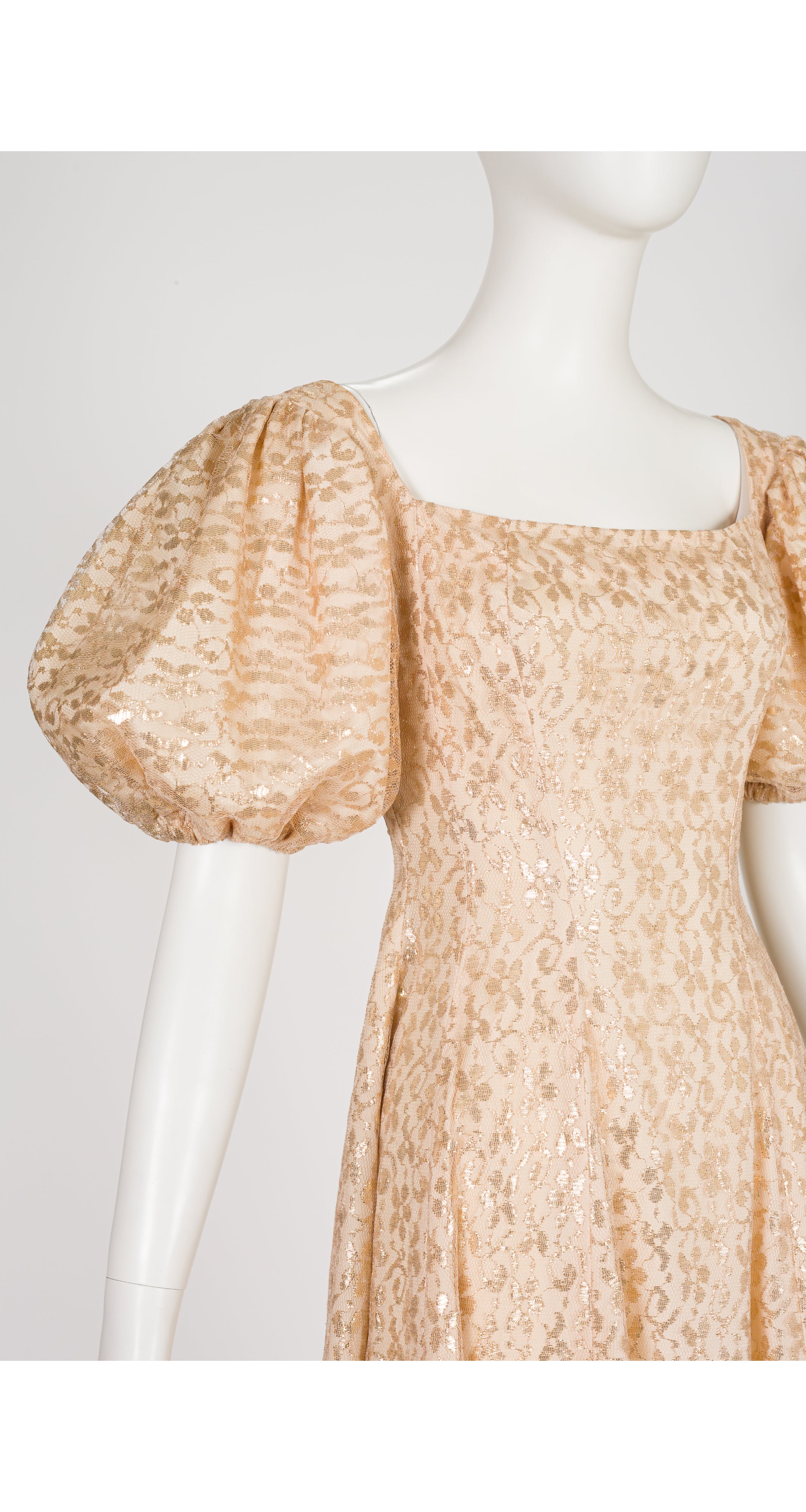 1950s Floral Gold Lace Puff Sleeve Cocktail Dress