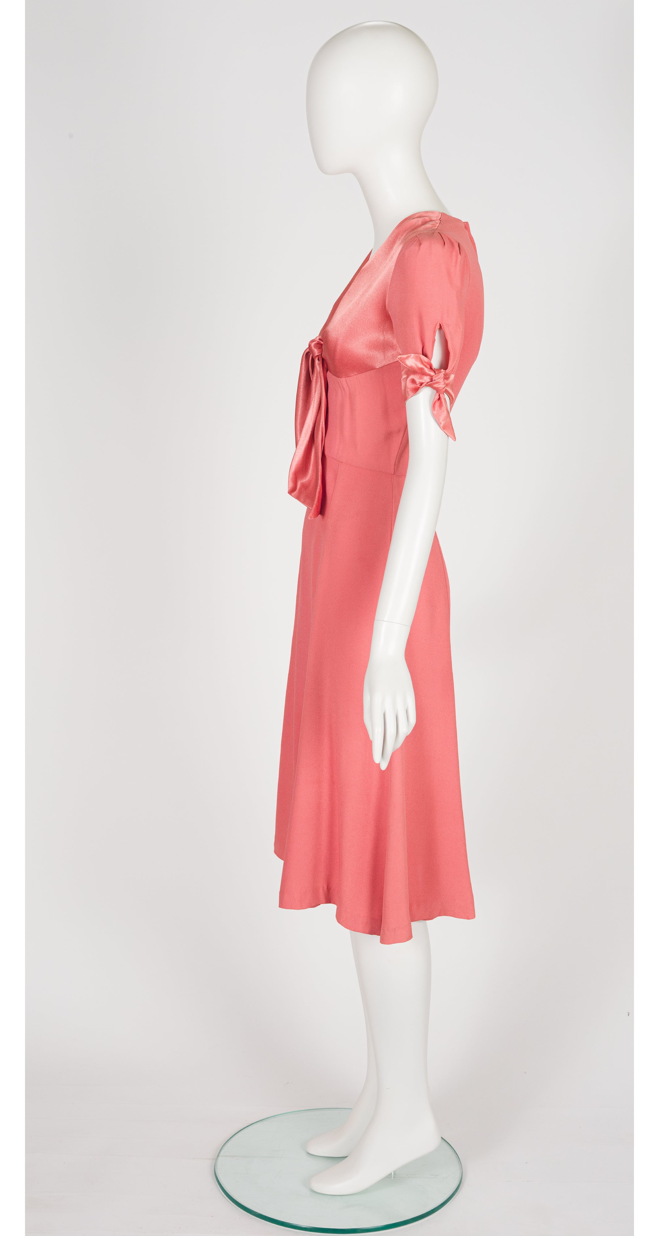 1970s Pink Crepe & Satin Tie-Bust Dress