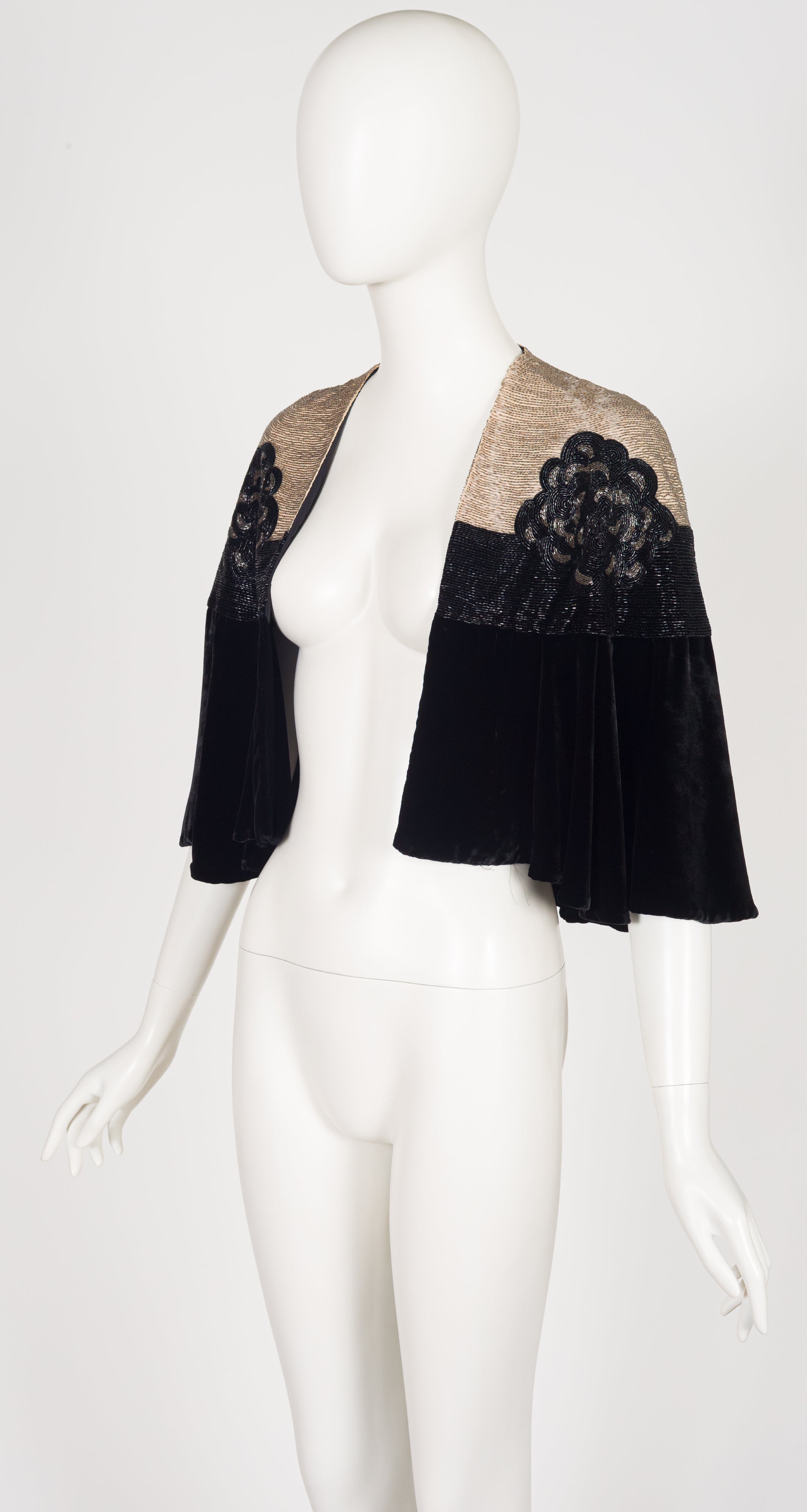 1930s Art Deco Floral Beaded Silk Velvet Capelet