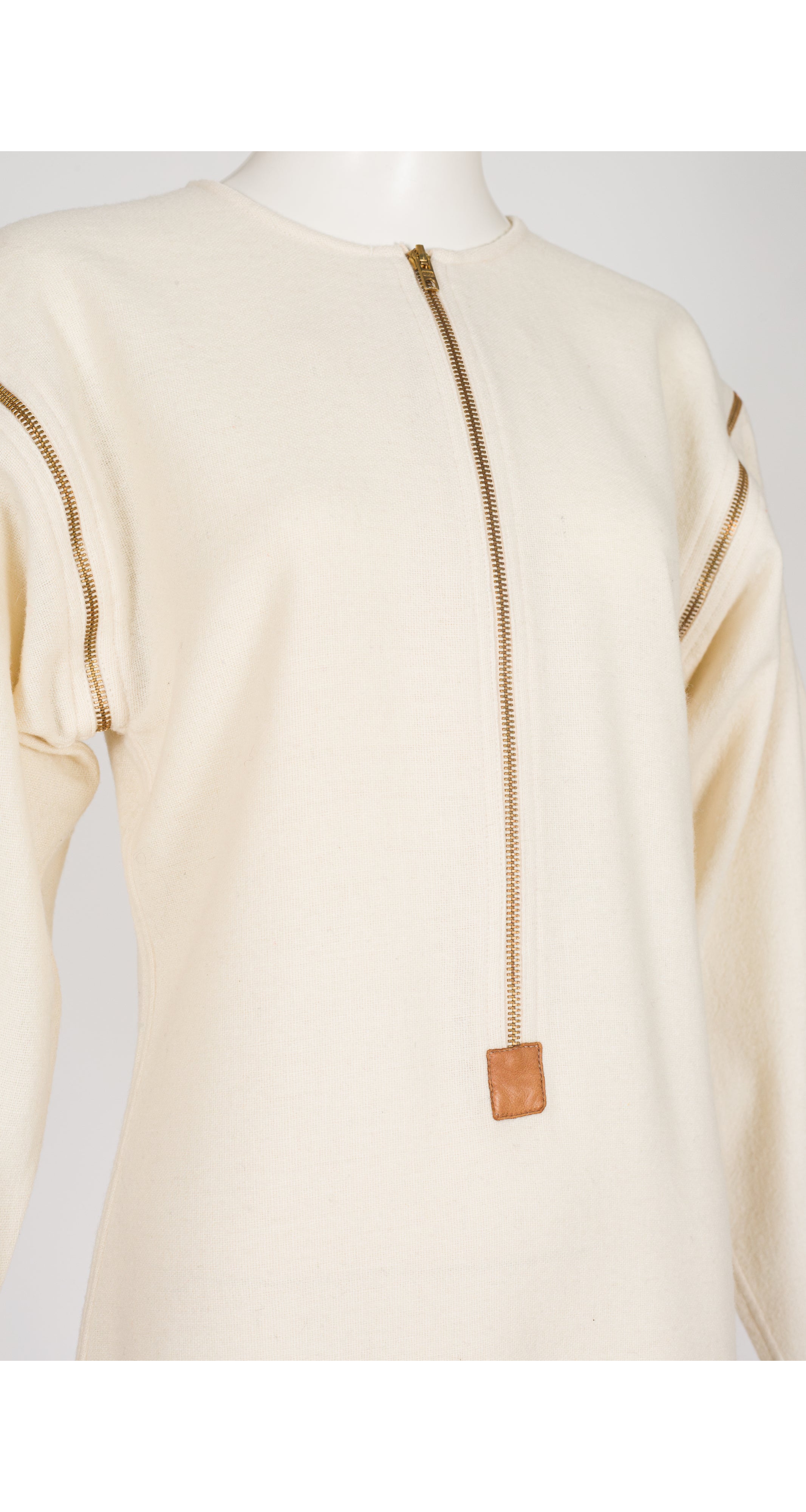 1983-84 F/W Cream Wool Long-Sleeve Zip Dress