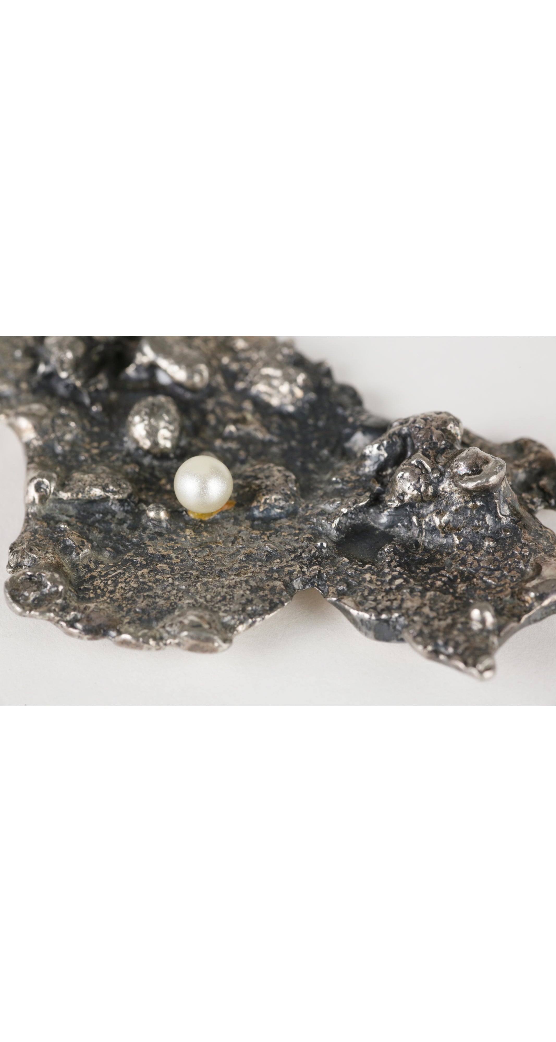 1970s Brutalist Pewter & Faux Pearl Pendant Necklace