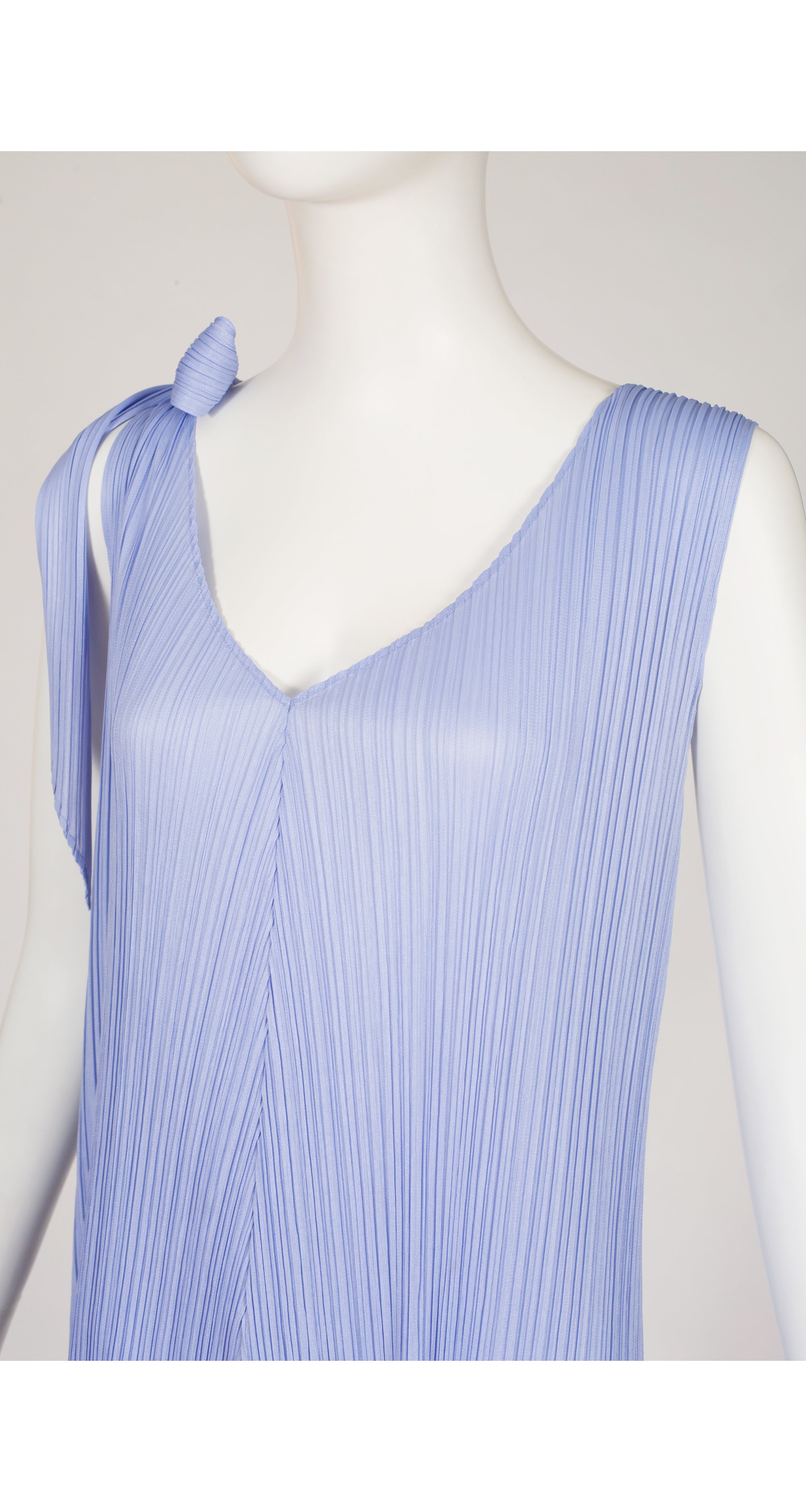 Periwinkle Plissé V-Neck Sleeveless Midi Dress