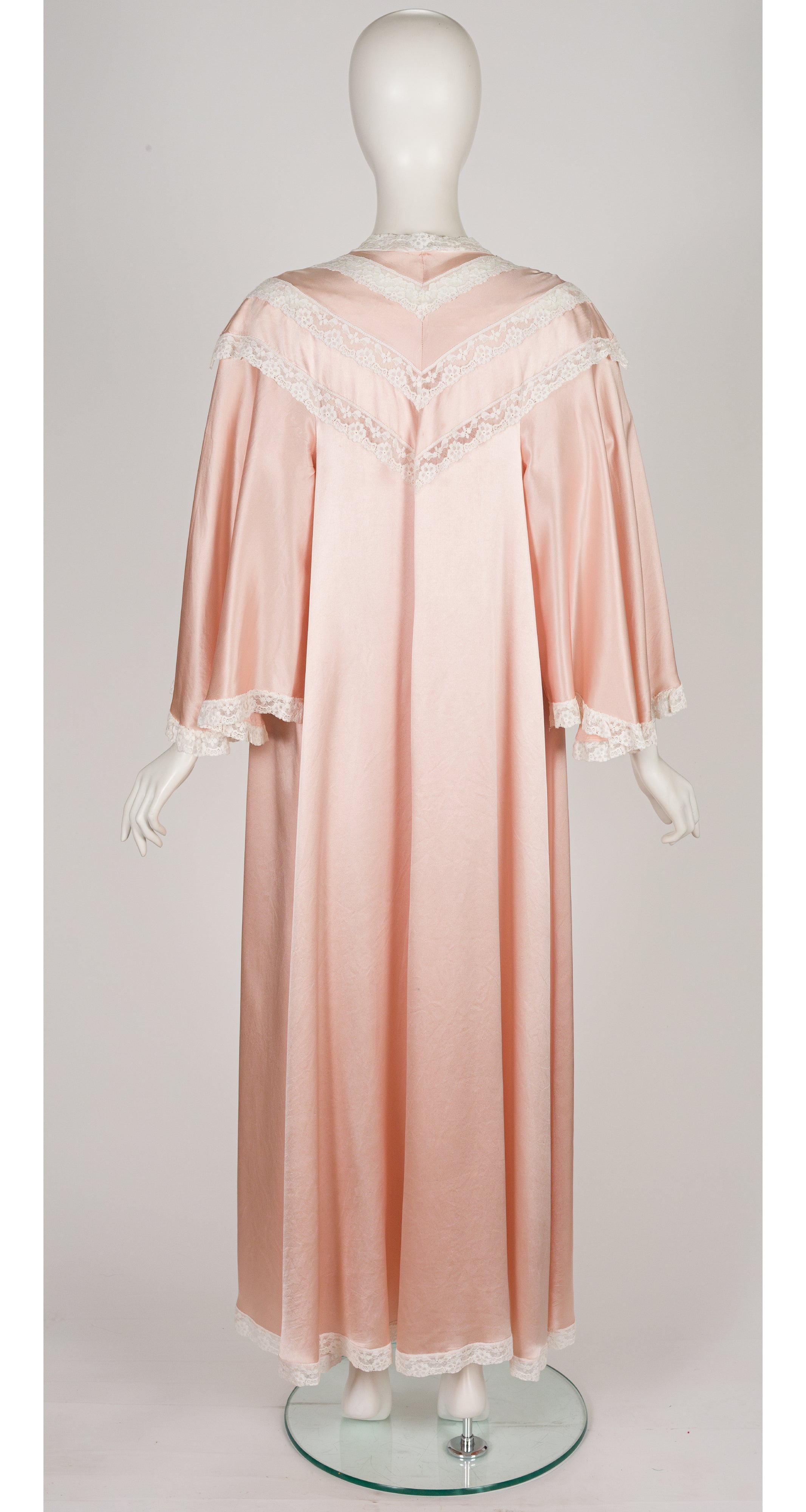 1980s Blush Silk Lace Trim Nightgown & Peignoir Lingerie Set