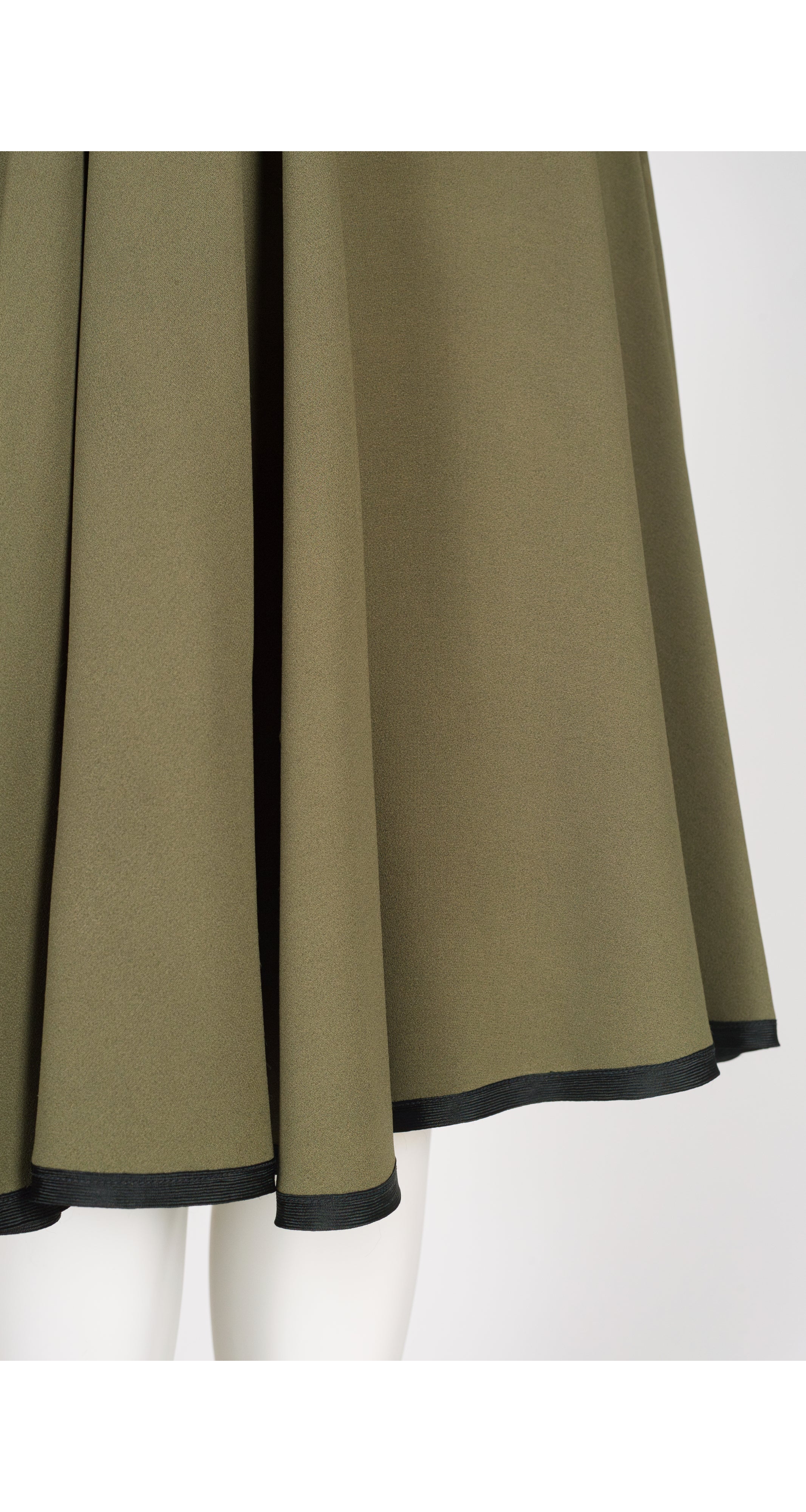 1978-79 F/W Army Green Viscose Crepe Full Skirt