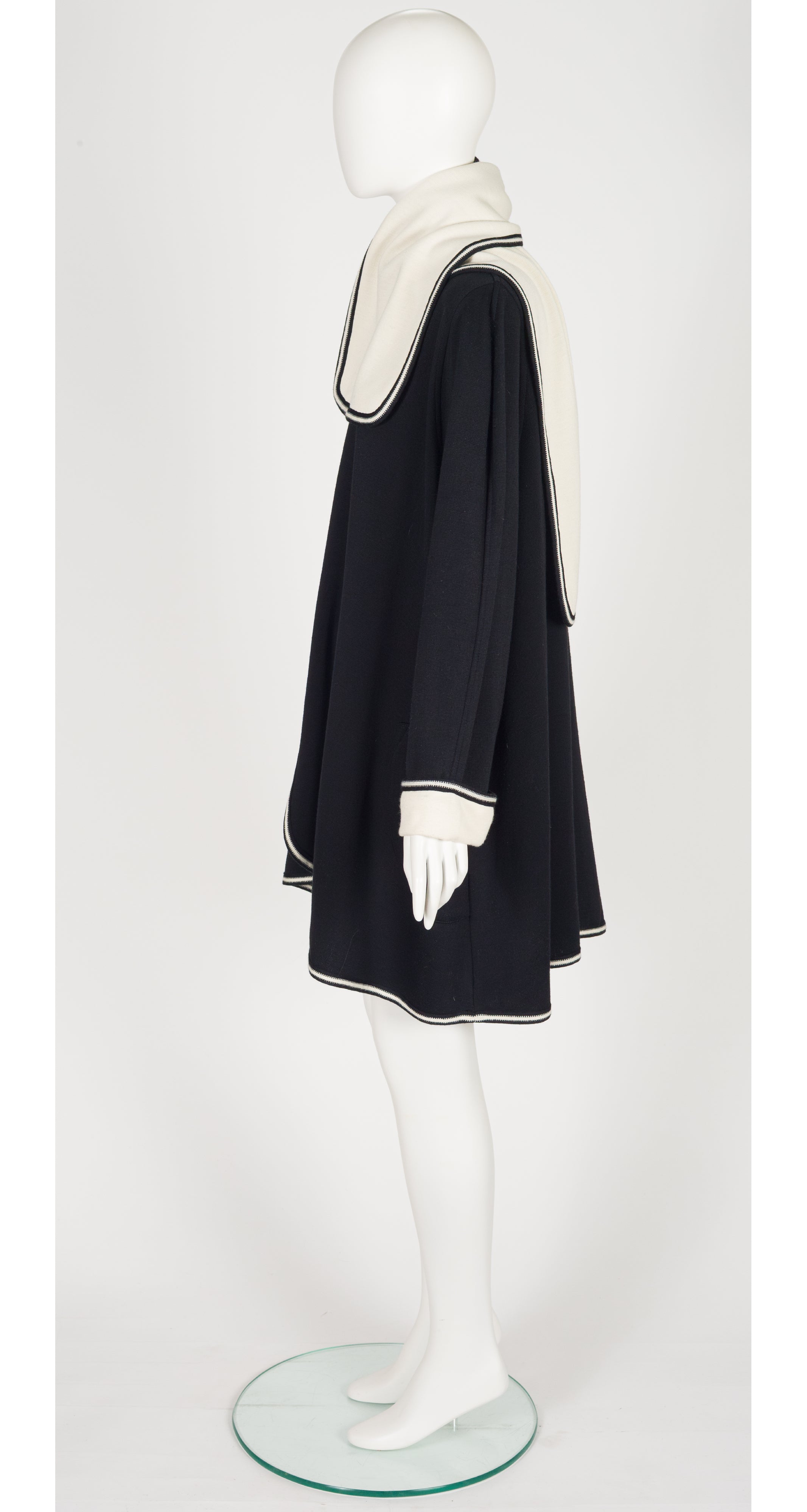 1980s Black & Cream Knit Swing Sweater Coat