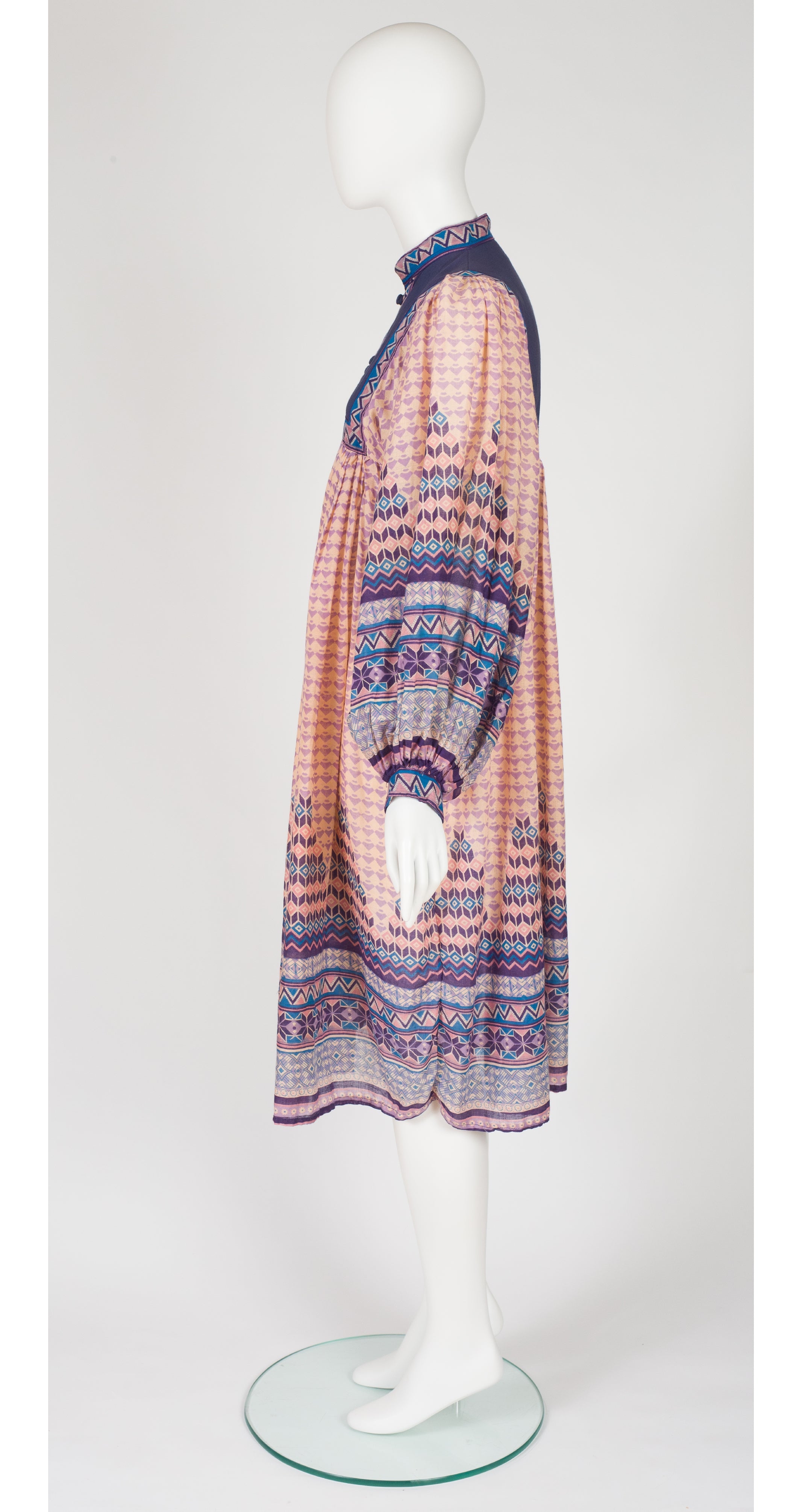 1970s Geometric Print Balloon Sleeve Cotton Dress