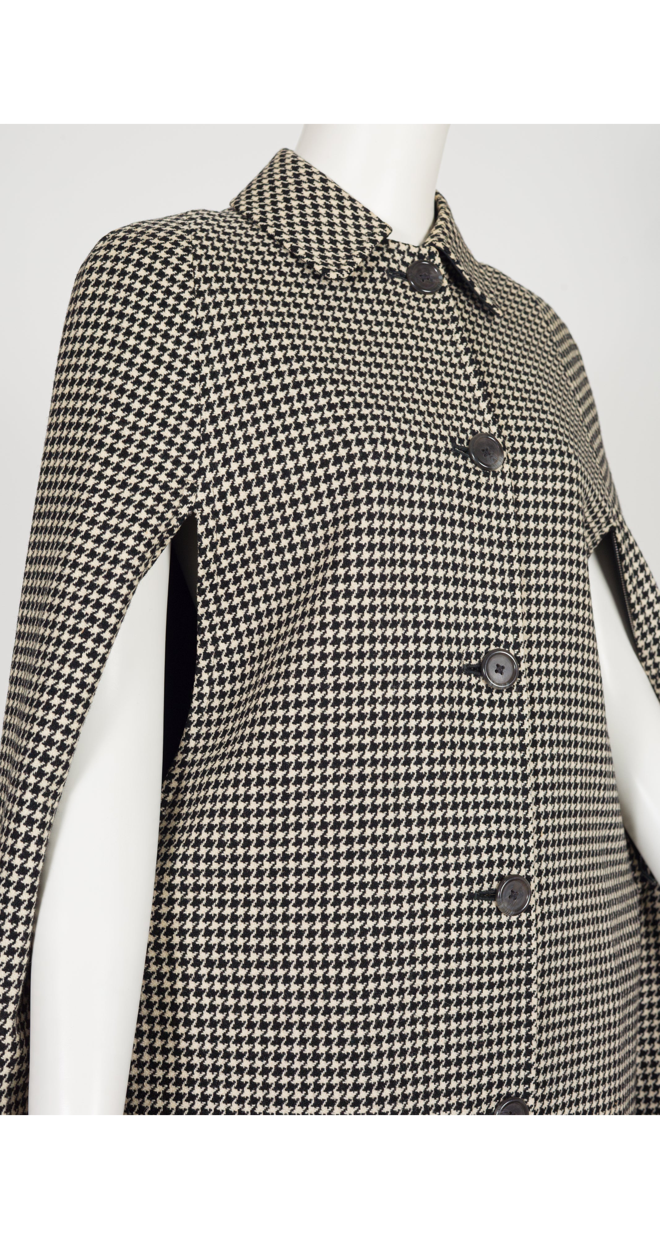 1970s Houndstooth Wool & Cotton Reversible Cape