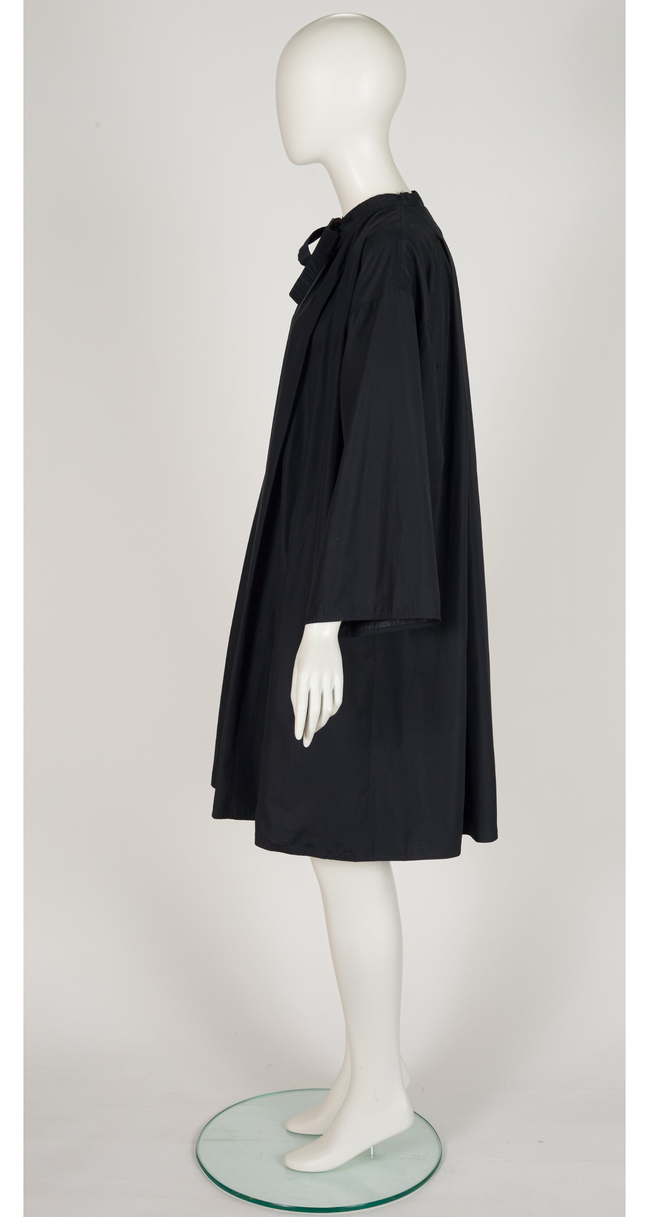 1980s Black Pleated Lightweight Swing Raincoat