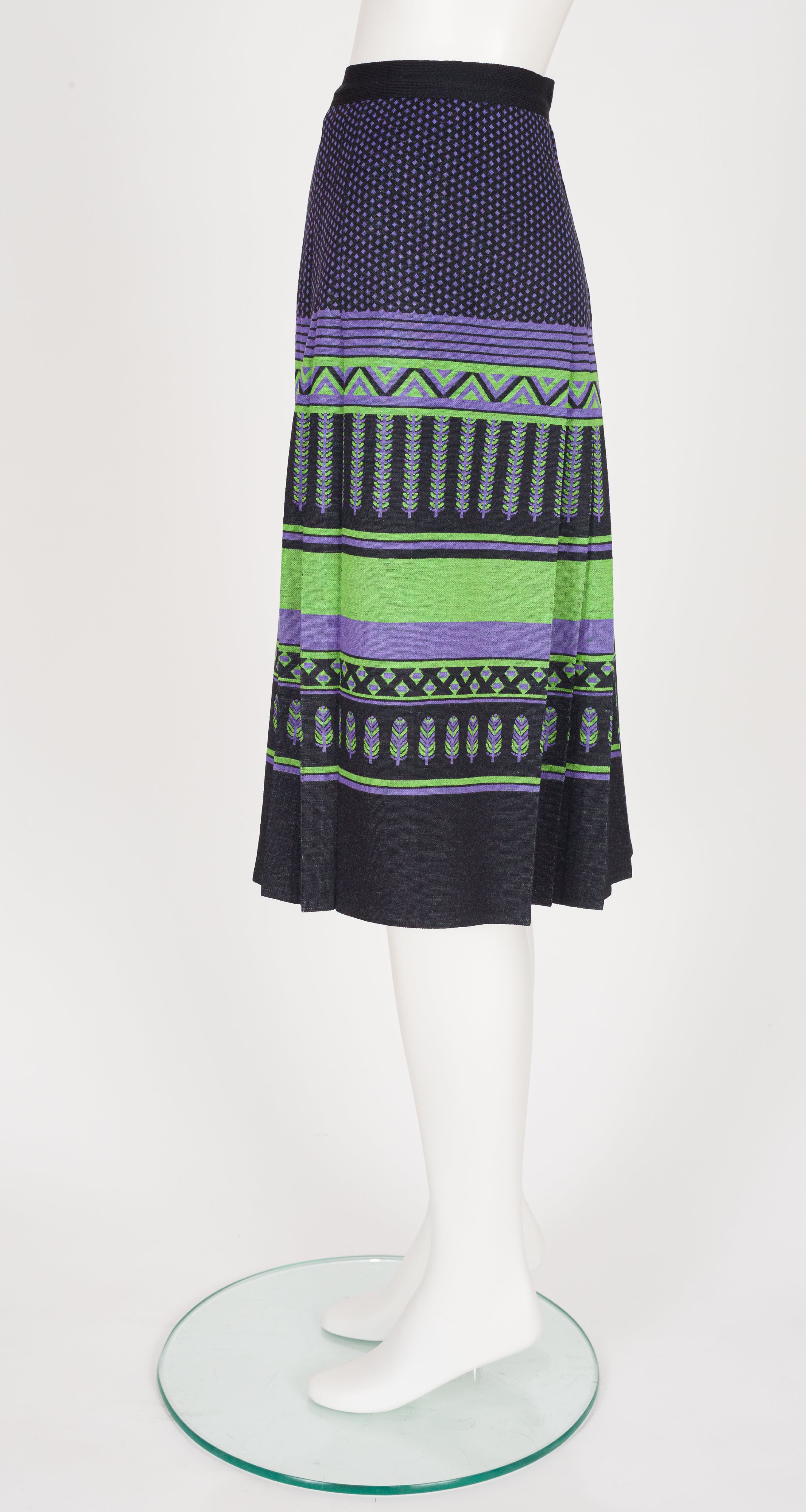 1973-74 F/W Feather Geometric Print Black Wool Jersey Pleated Skirt