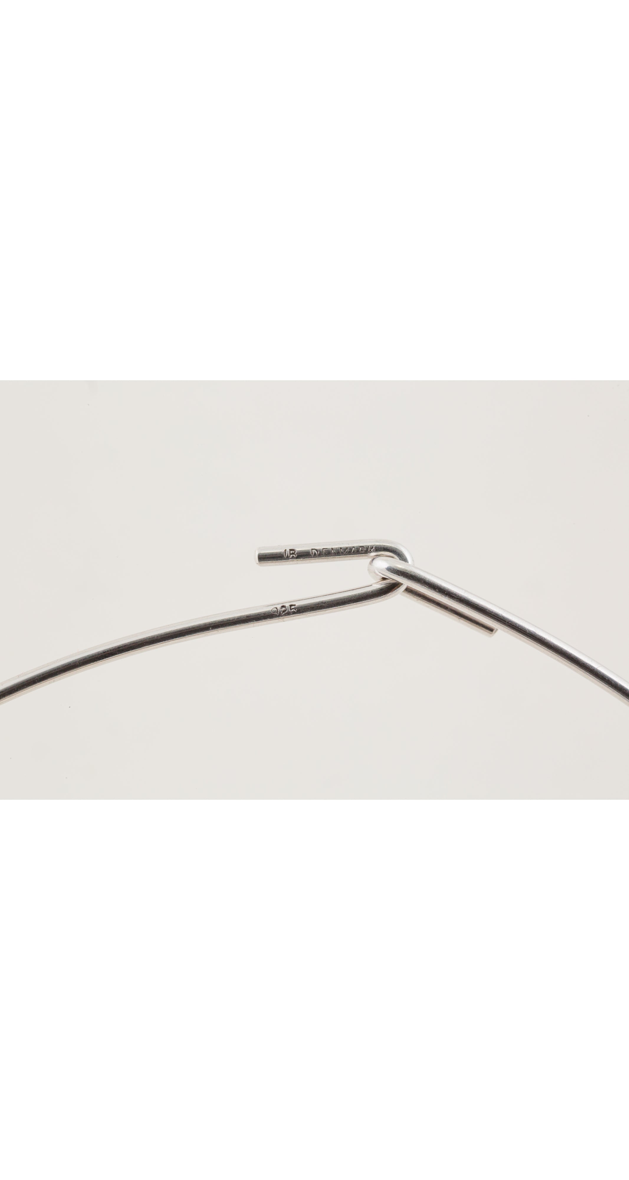 1970s Sterling Silver & Resin Pear Torque Collar Necklace
