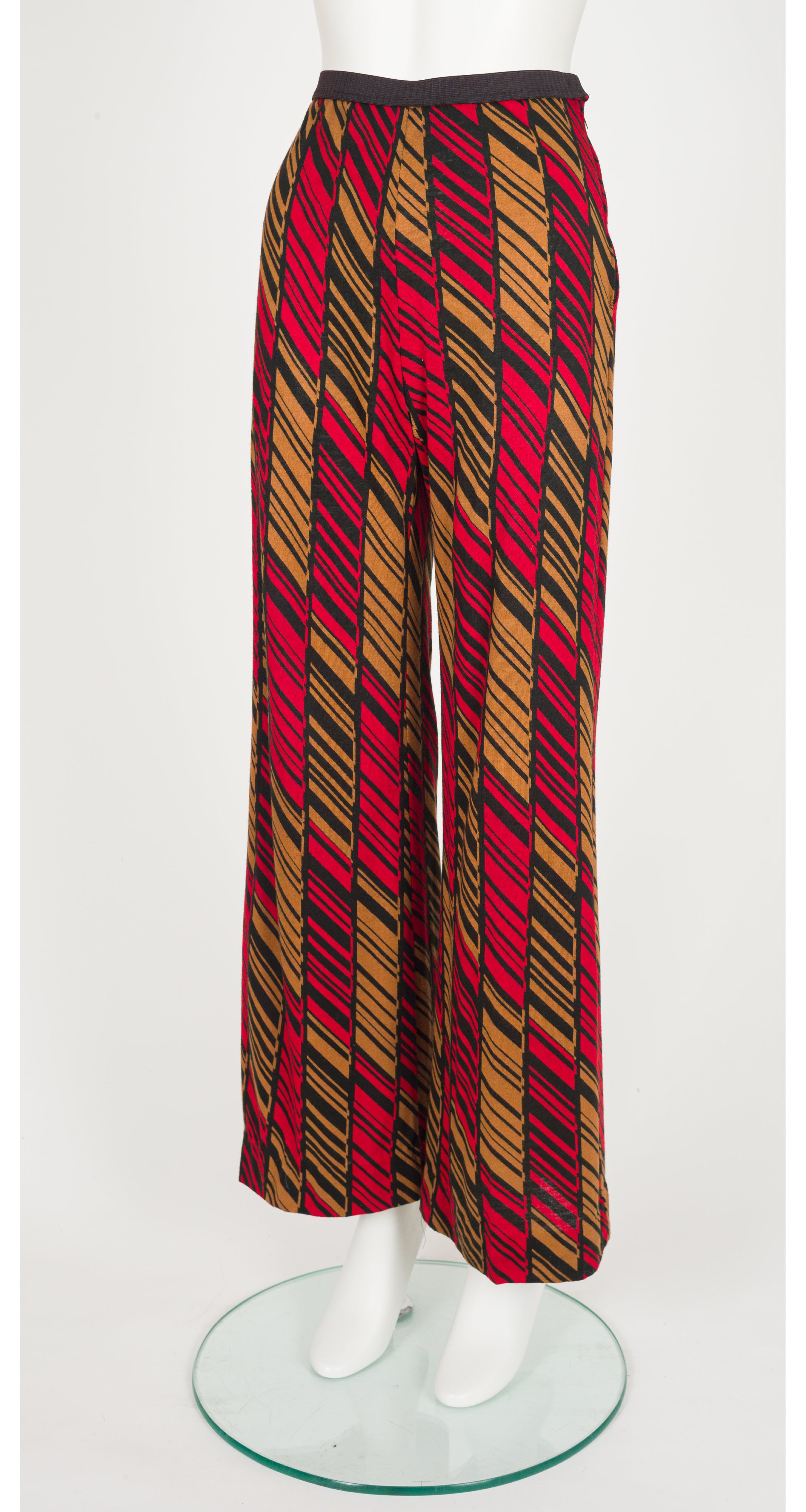 1970s Geometric Print Jersey Wrap Top & Pants Set