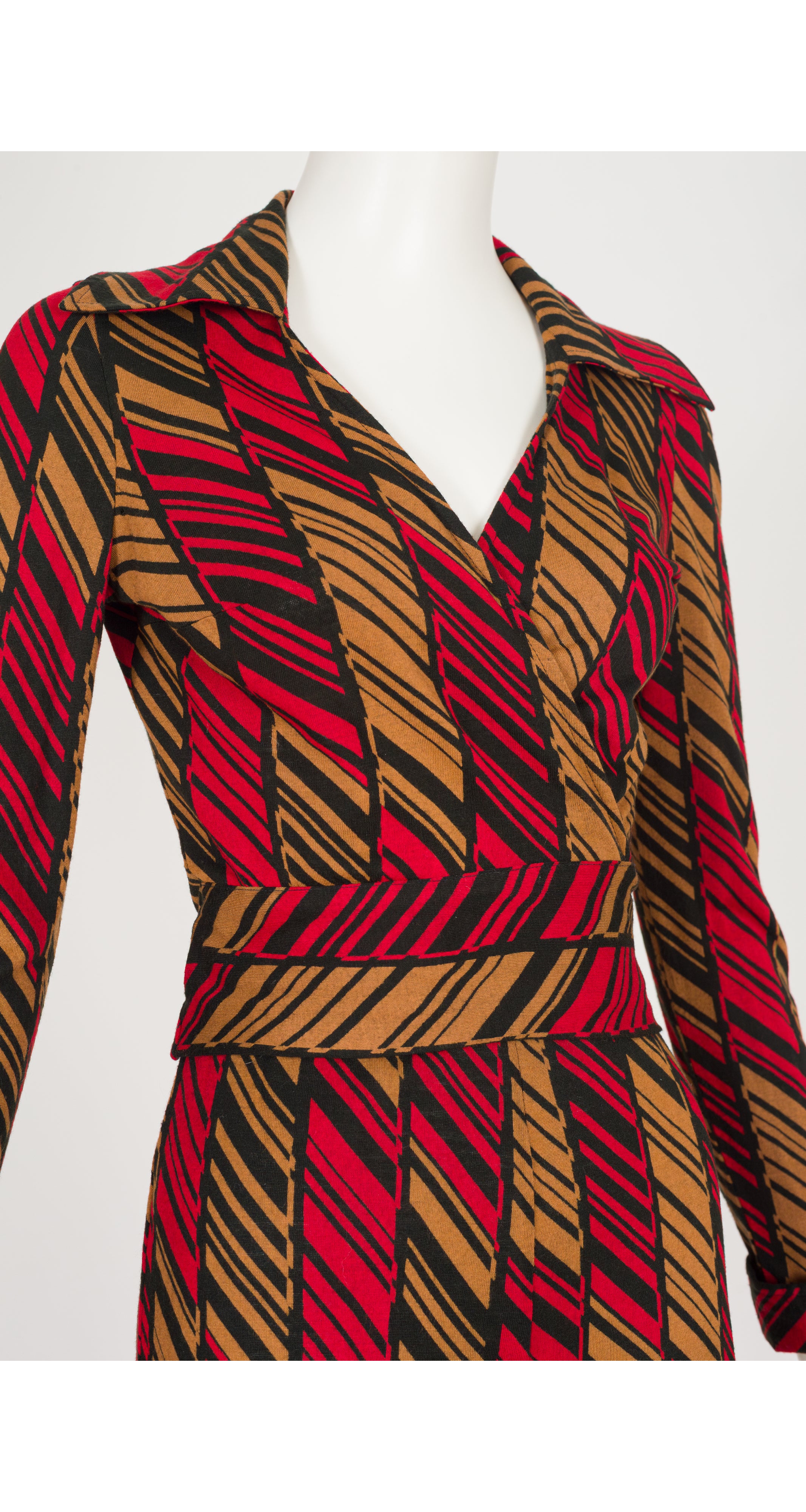 1970s Geometric Print Jersey Wrap Top & Pants Set