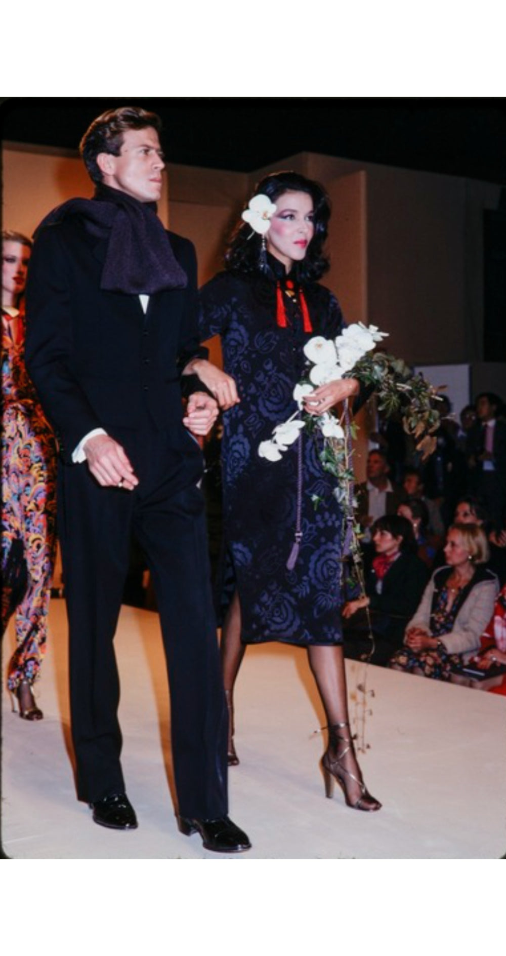 1979-80 F/W Black Floral Jacquard Faille Tunic Dress