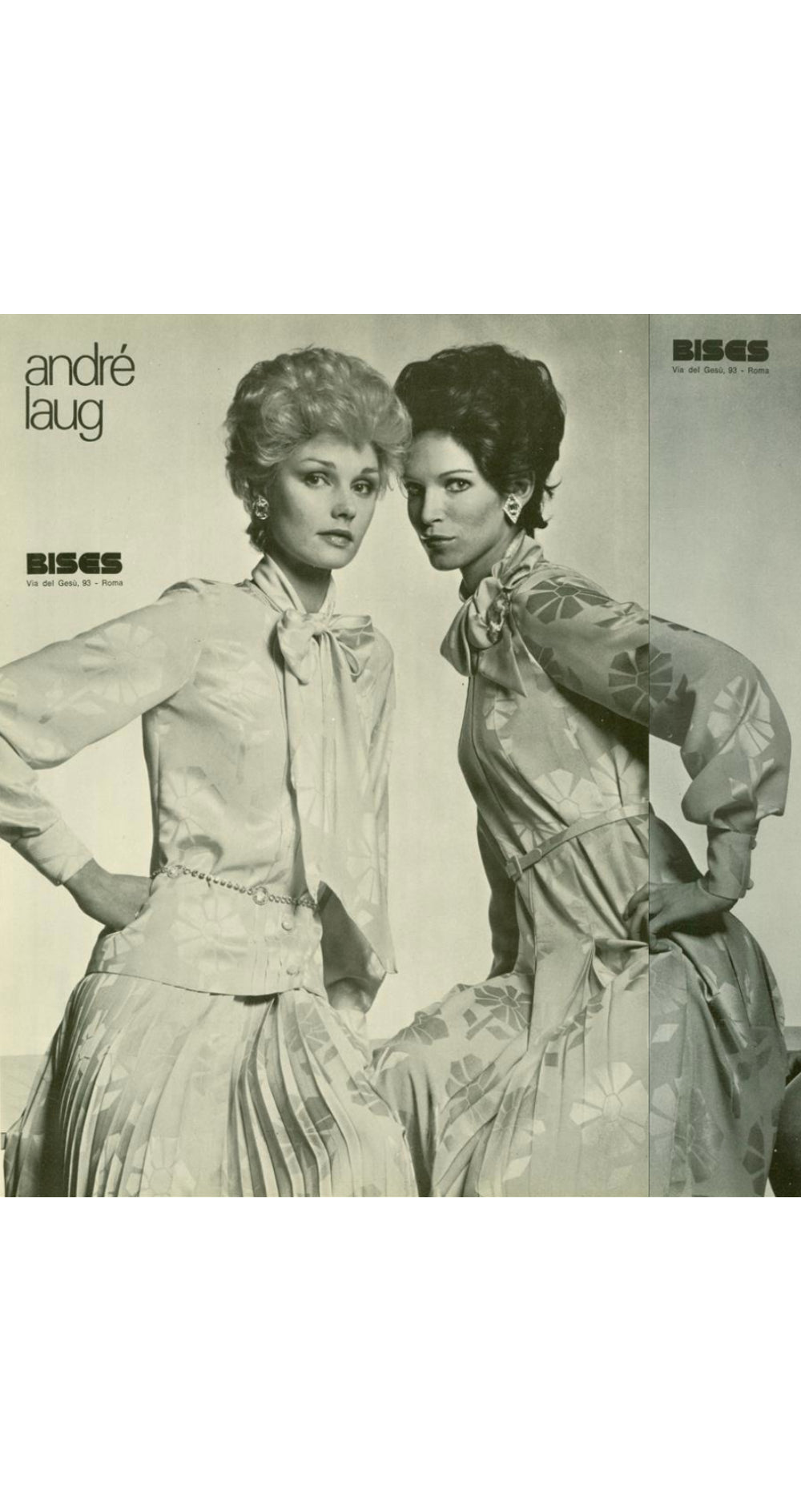 1973 Daisy Print Black Silk Jacquard Collared Blouse