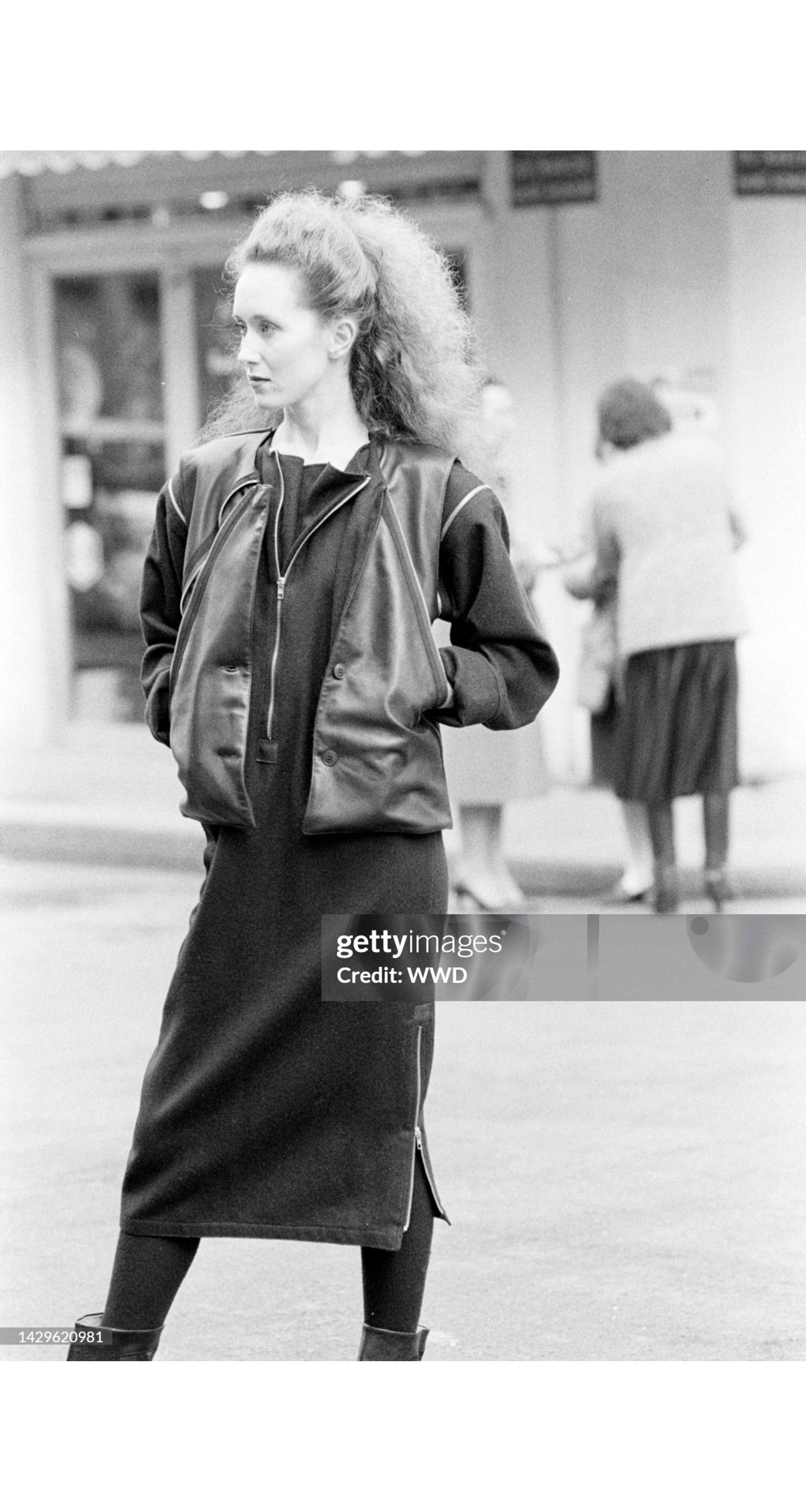 1983-84 F/W Cream Wool Long-Sleeve Zip Dress