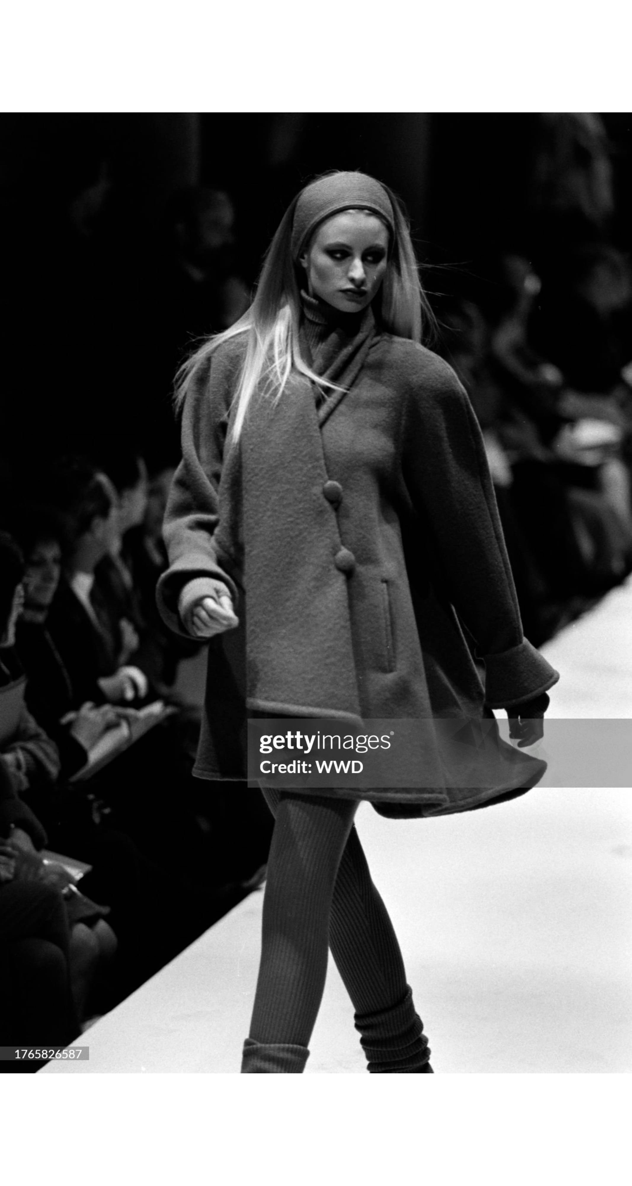 1990-91 F/W Black Angora & Cashmere Swing Scarf Coat