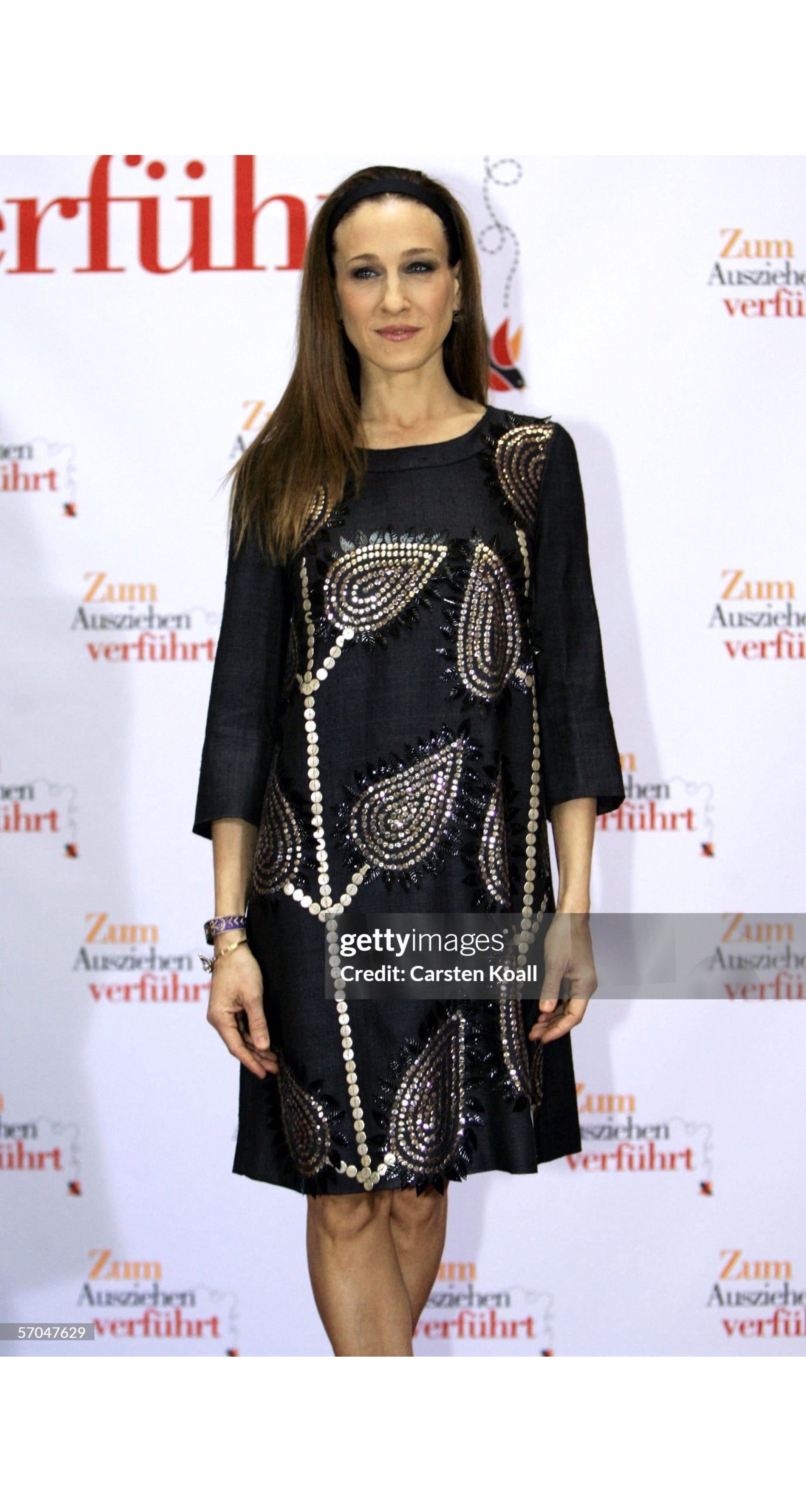 2006 S/S Embellished Leaf Design Gray Silk Dress