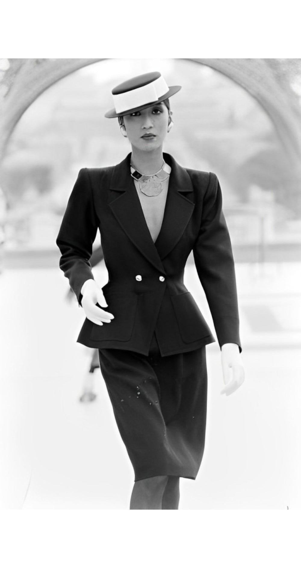 1983 S/S Navy Wool Gabardine Hourglass Blazer