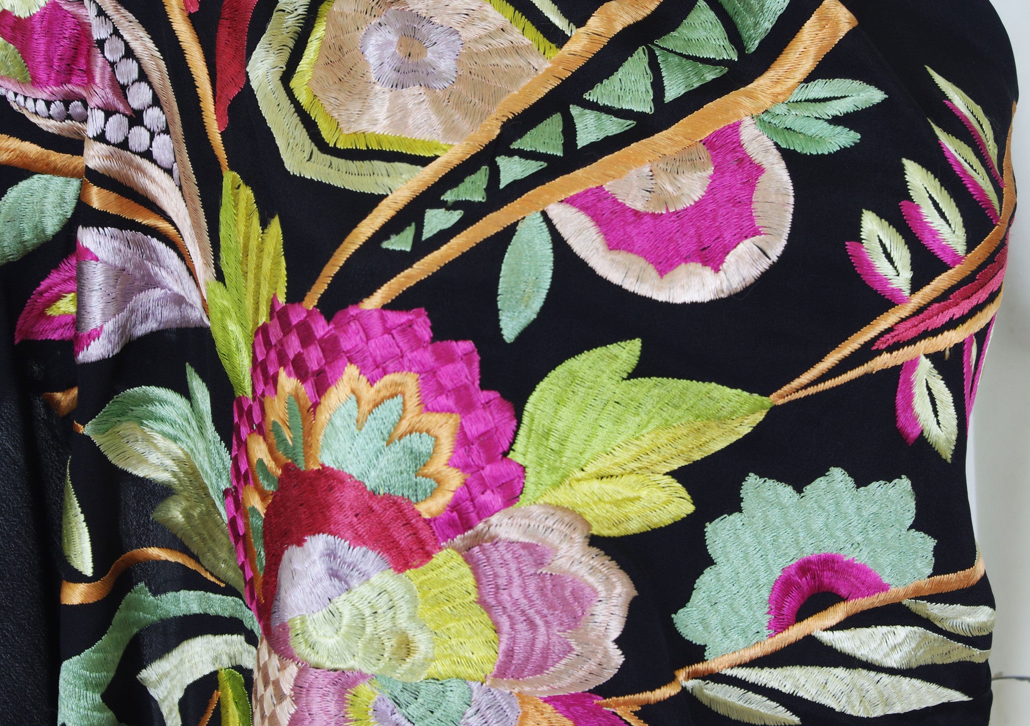 1920s Art Deco Embroidered Silk Fringe Piano Shawl