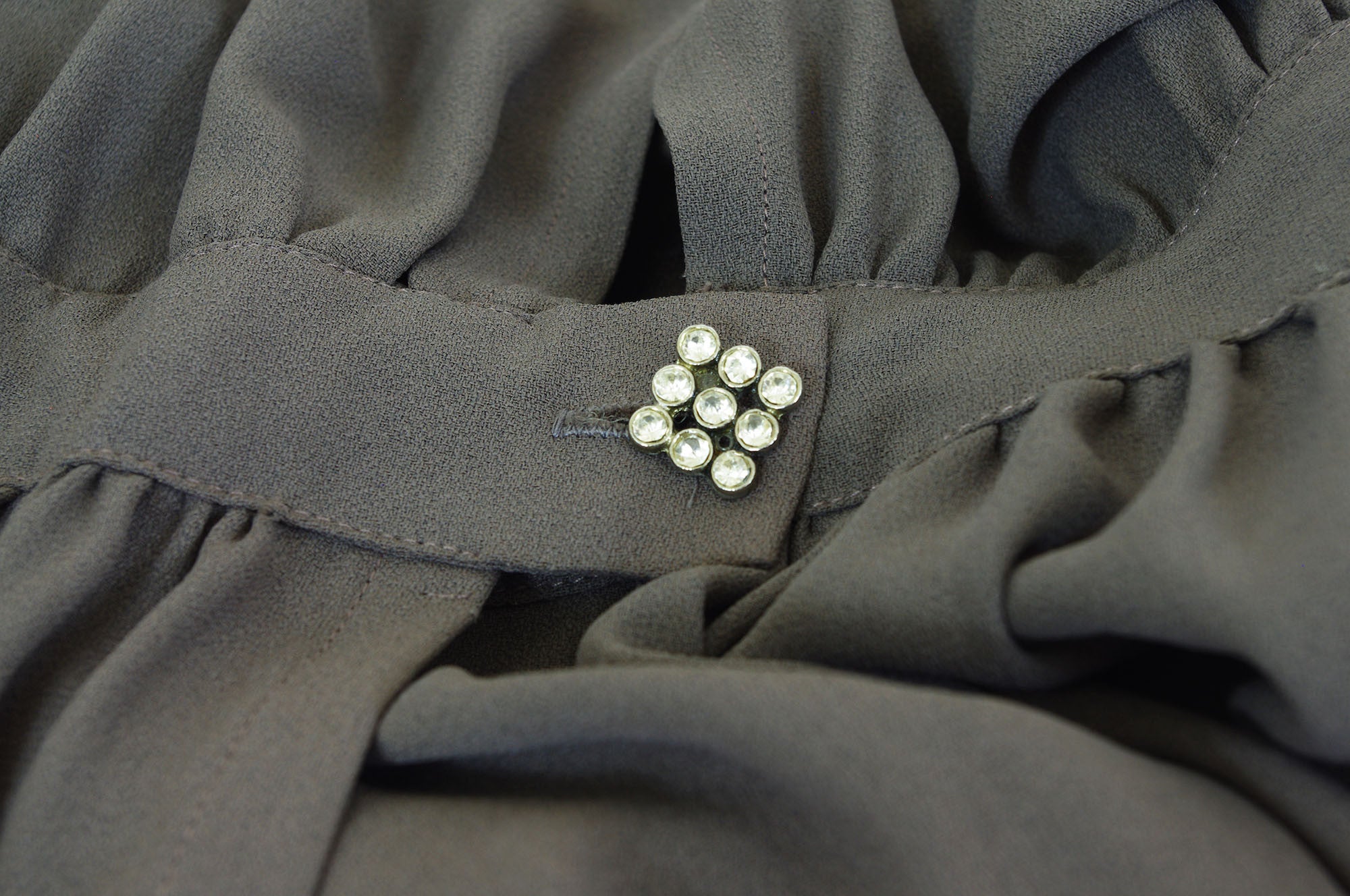 Early 1980s Grey Crepe Blouson Dress