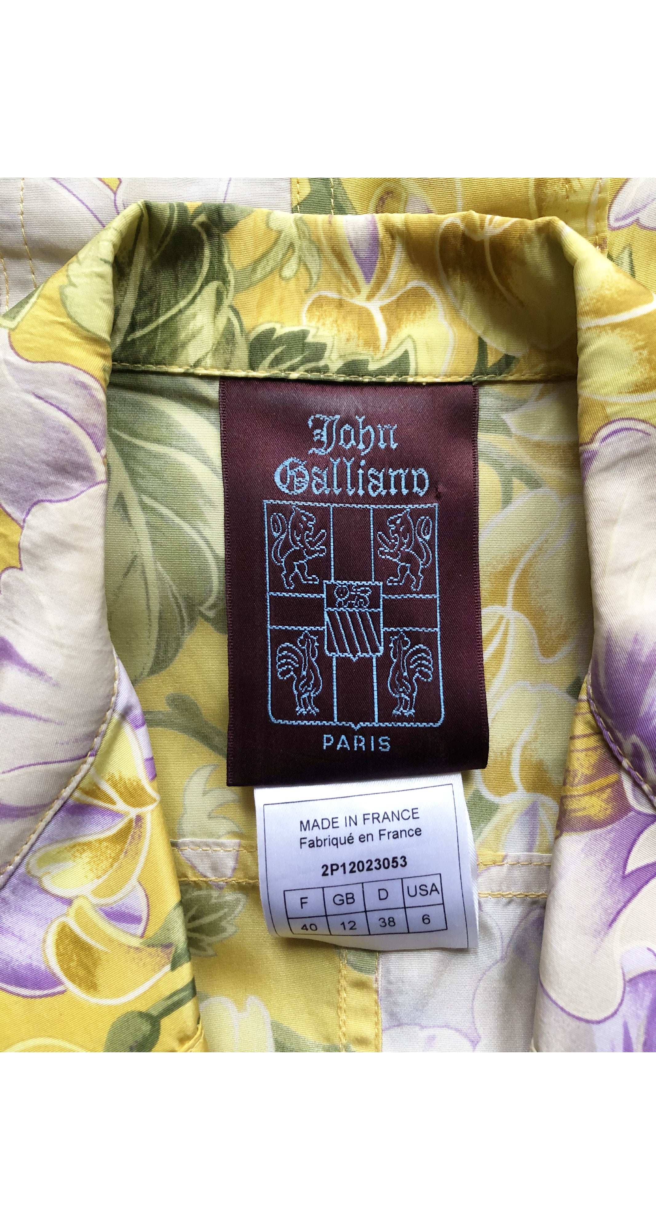 2000s Peony Floral Yellow Silk Short-Sleeve Jacket