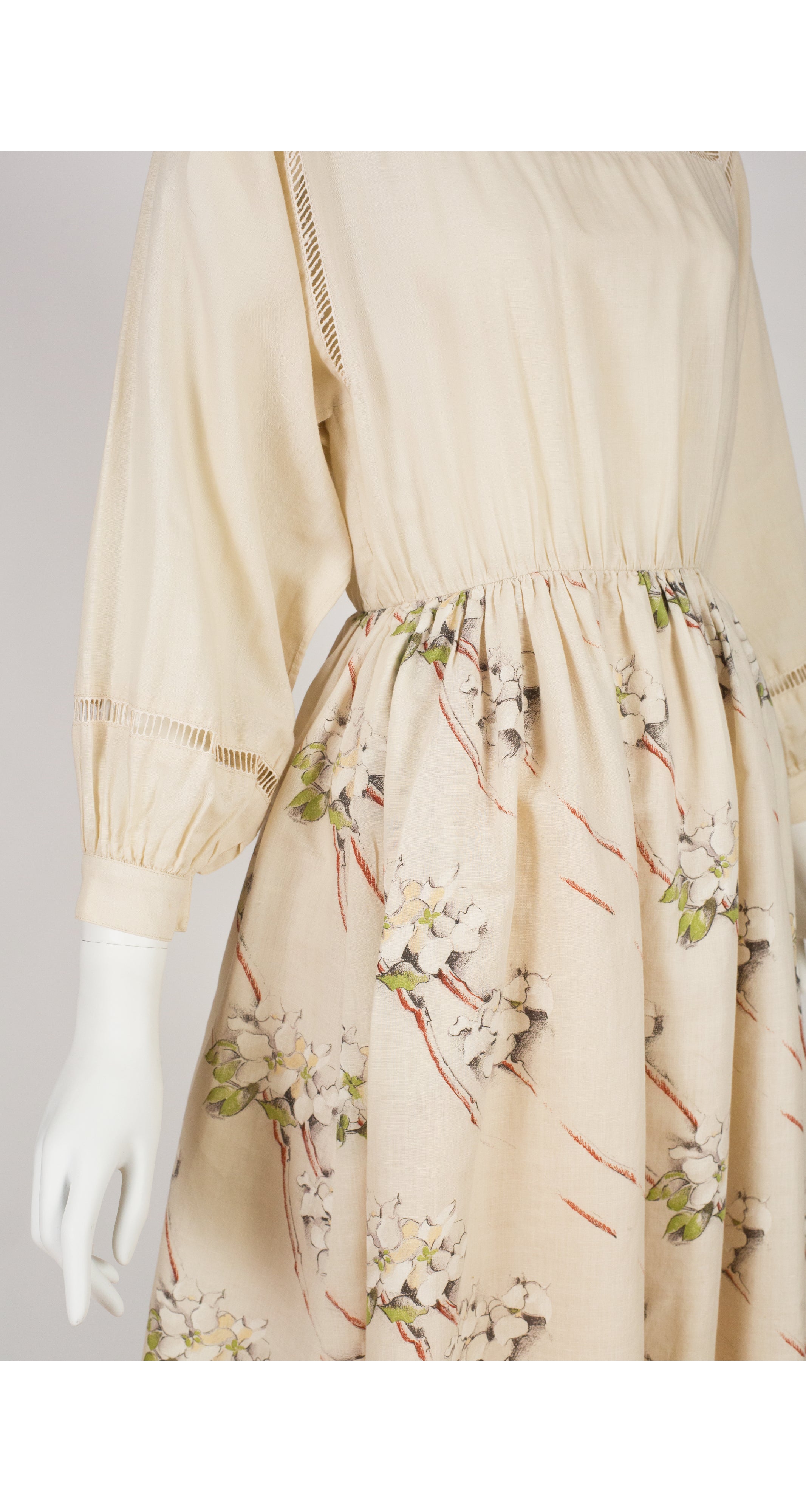 1978 S/S Dogwood Print Cream Cotton Balloon Sleeve Dress