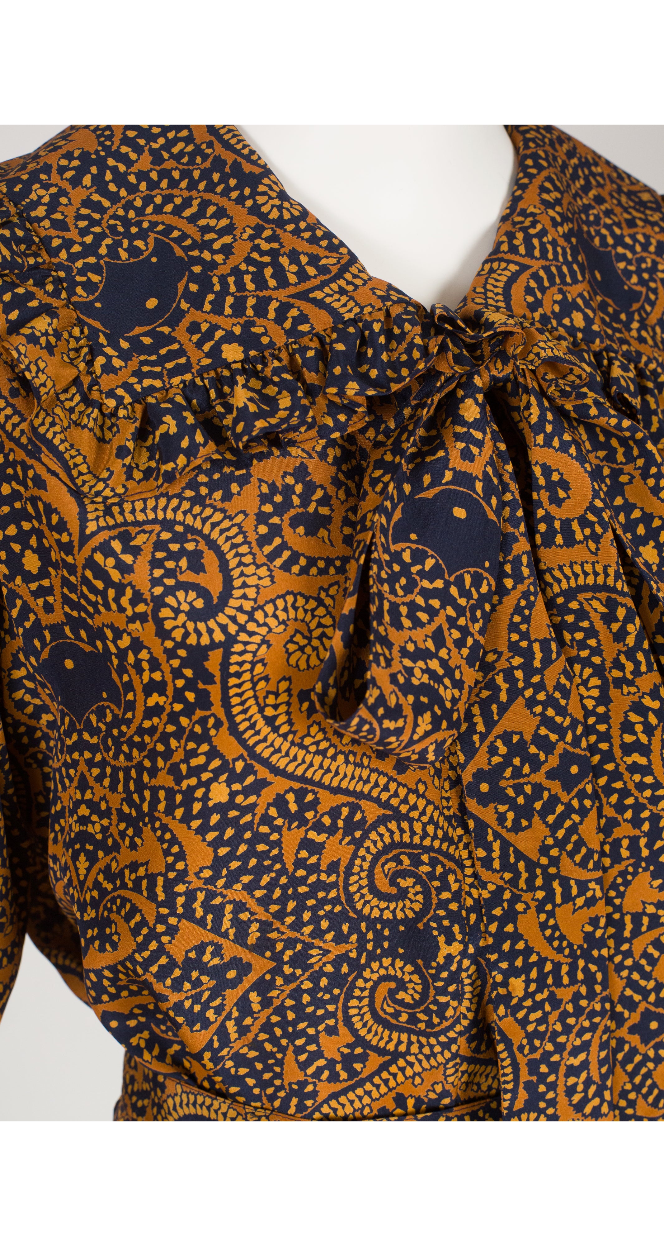 1981 S/S Printed Silk Ruffle Blouse & Pleated Skirt Set