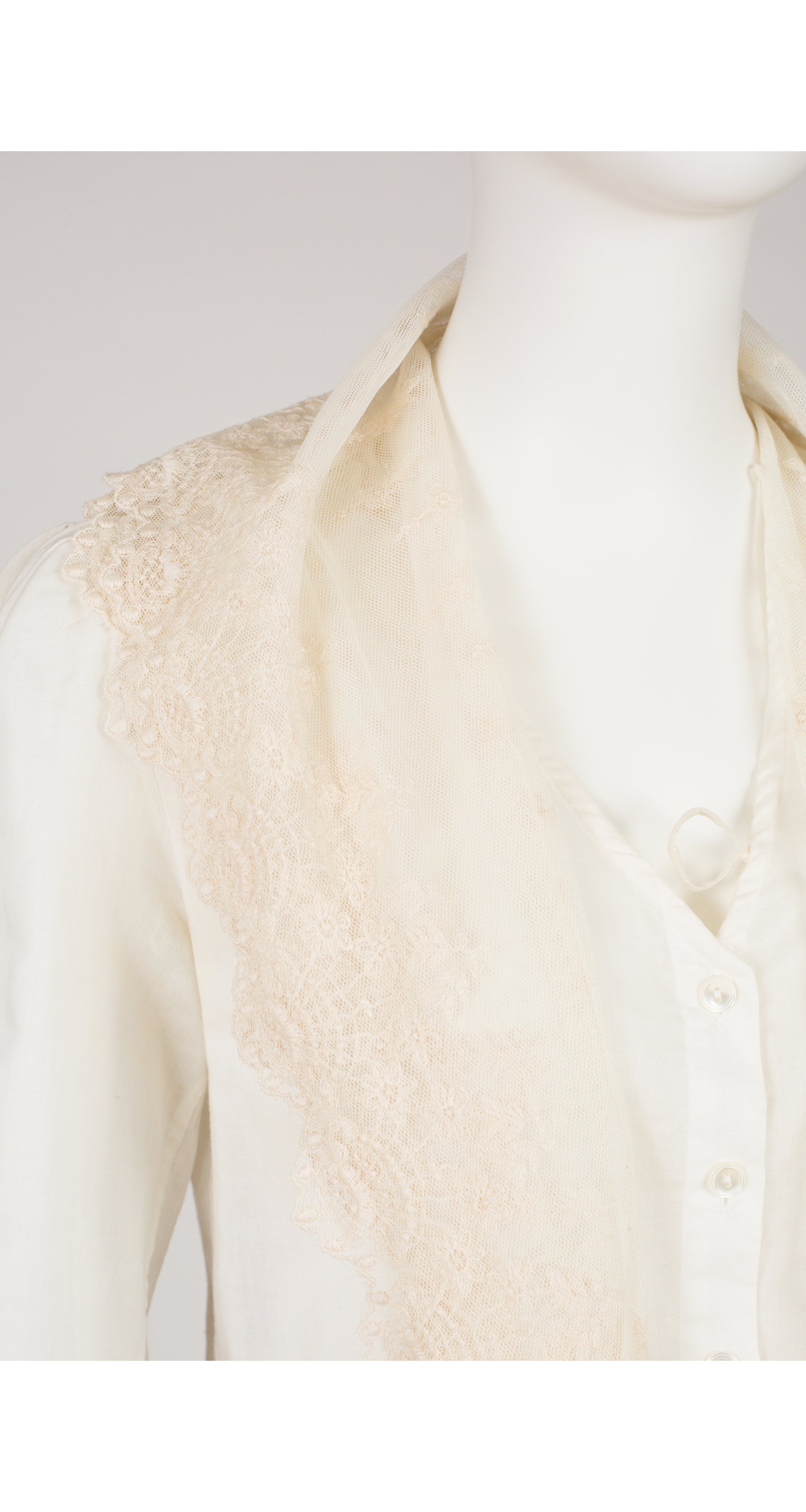 1982-83 F/W Ad Campaign Ecru Lace Collar Blouse