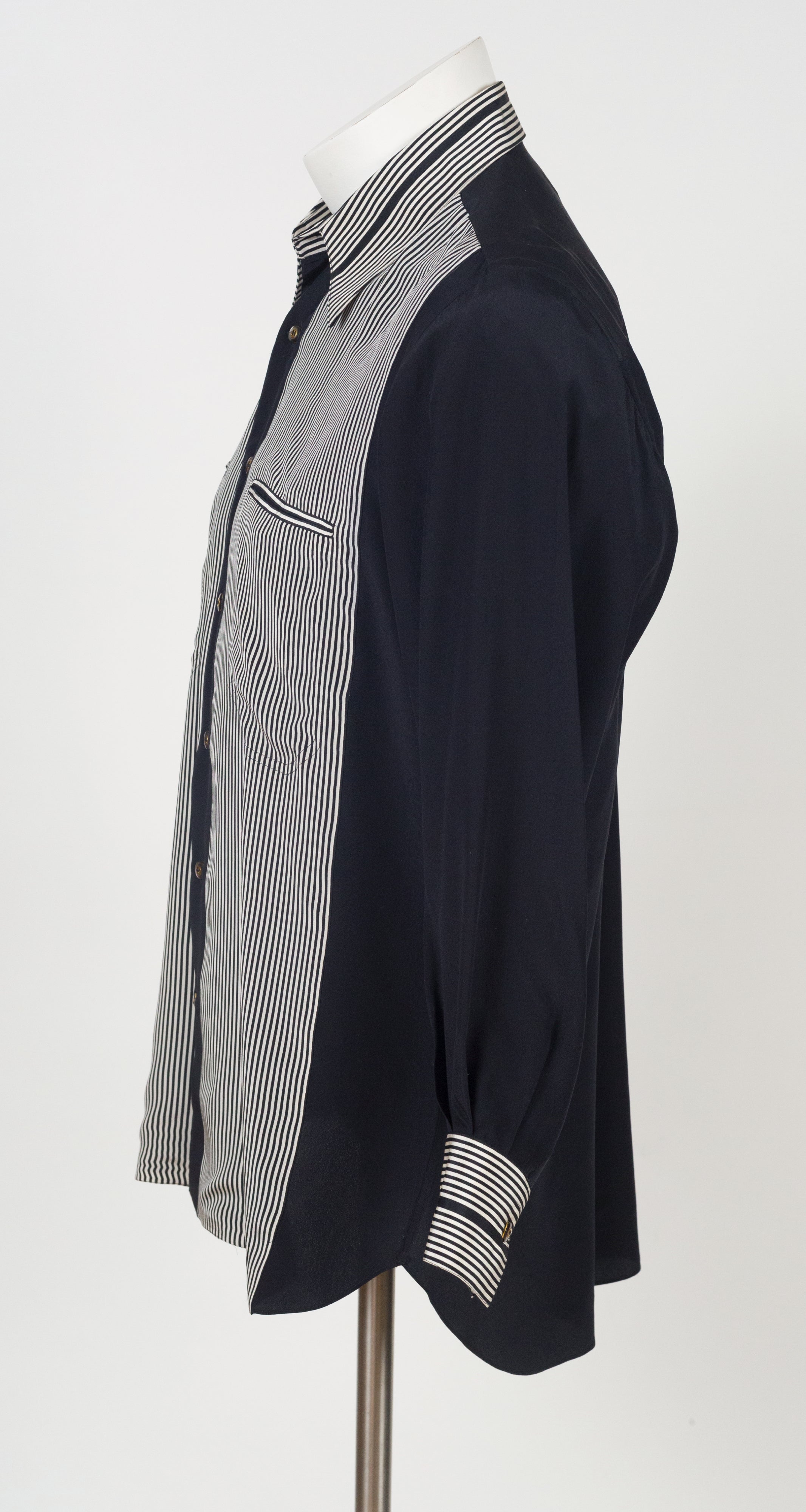 1980s Men's Black & White Striped Silk Collared Shirt