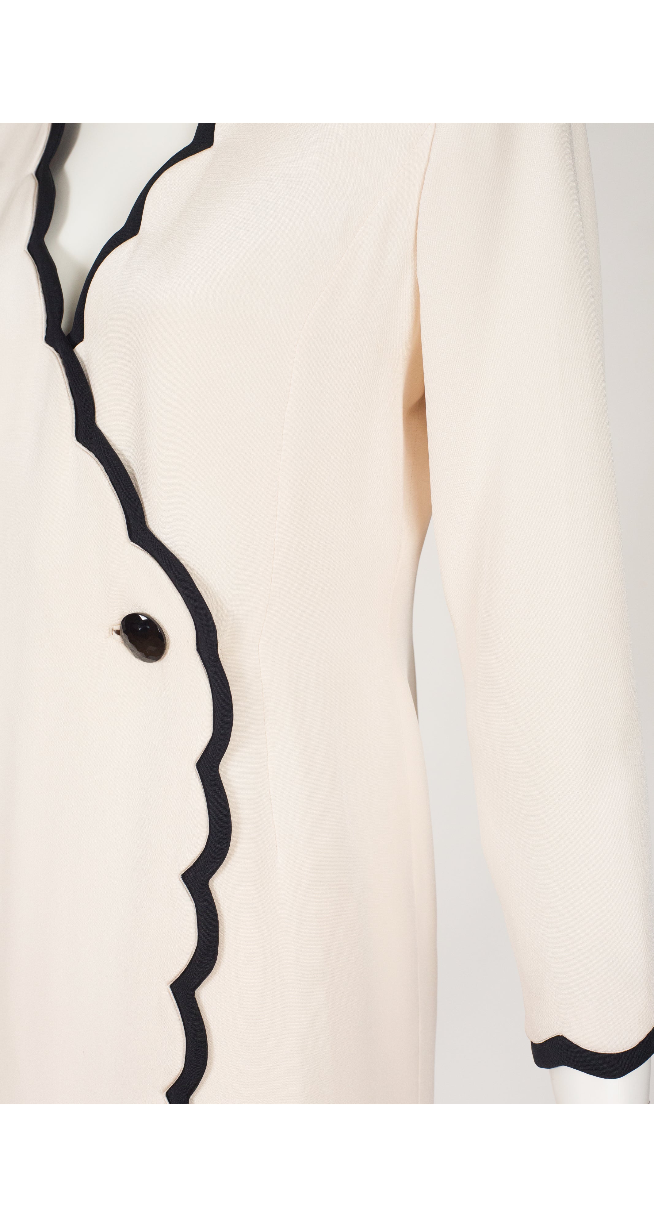 1980s Cream & Black Silk Crepe Scalloped Trim Dress Coat