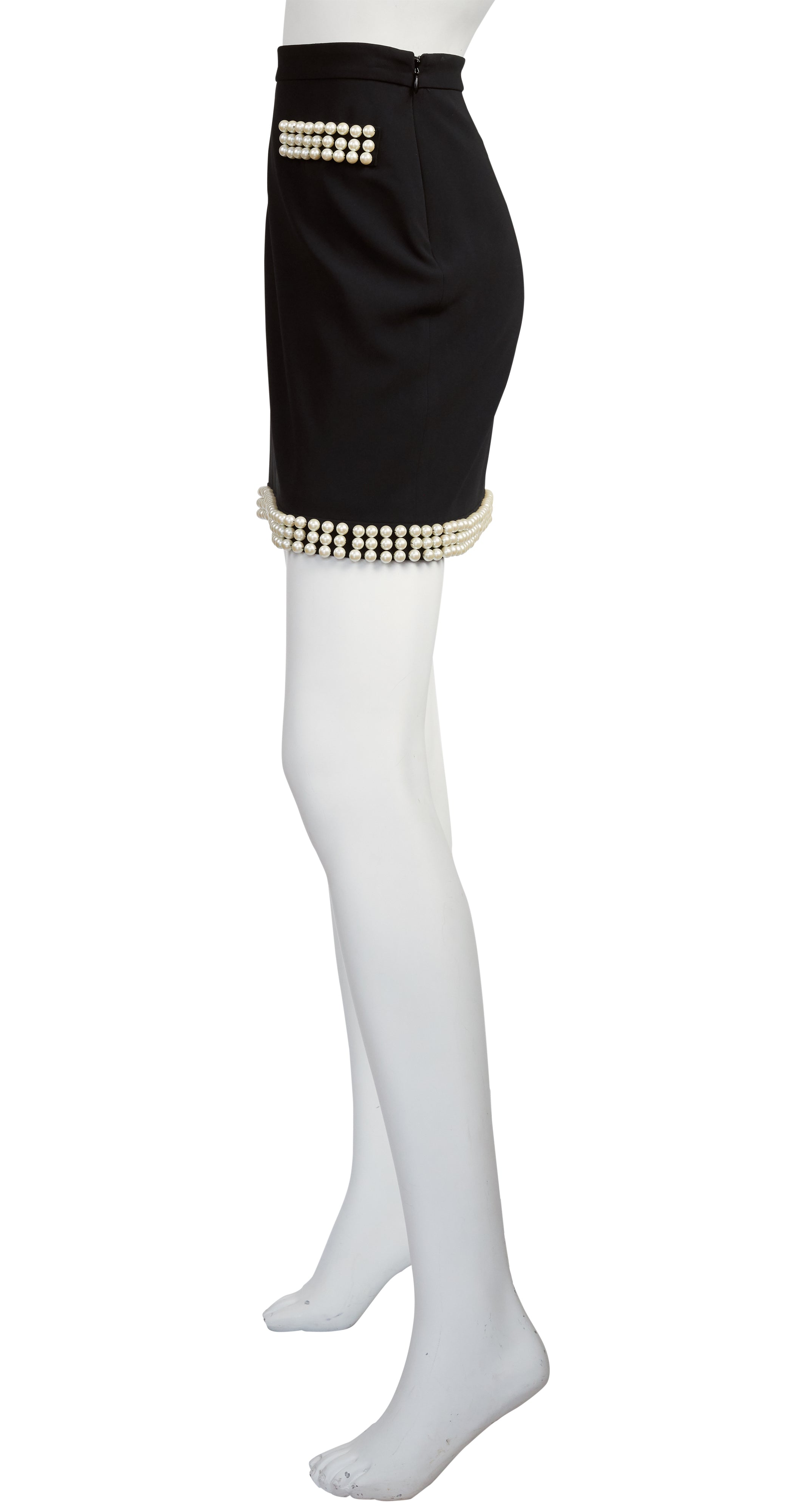 2010 S/S Runway Pearl Trim Black Mini Skirt