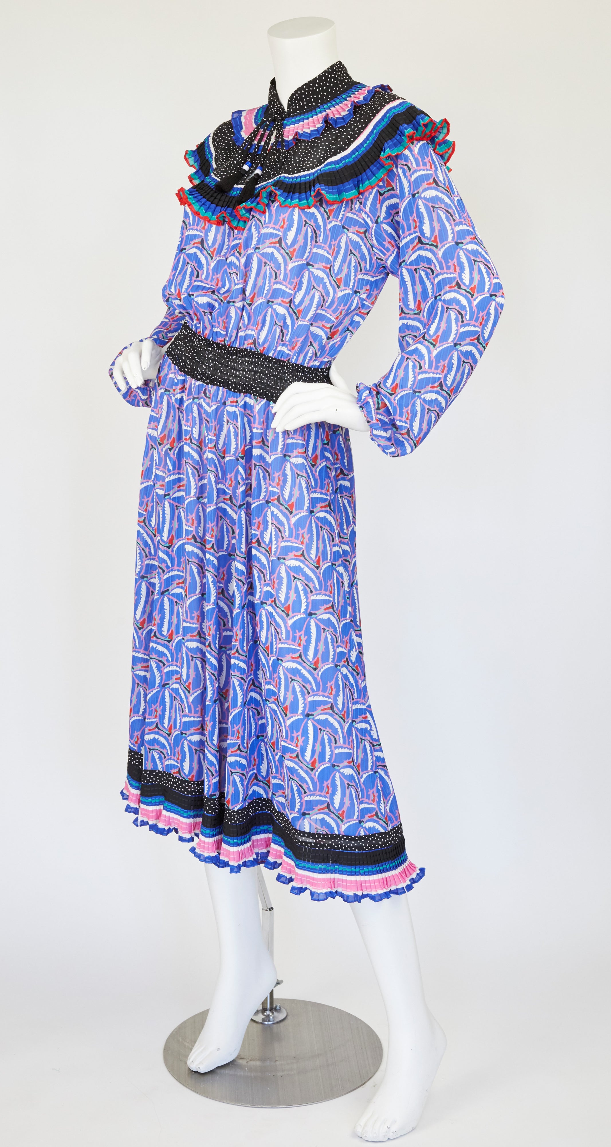 1980s Ruffled Collar Printed Georgette Dress