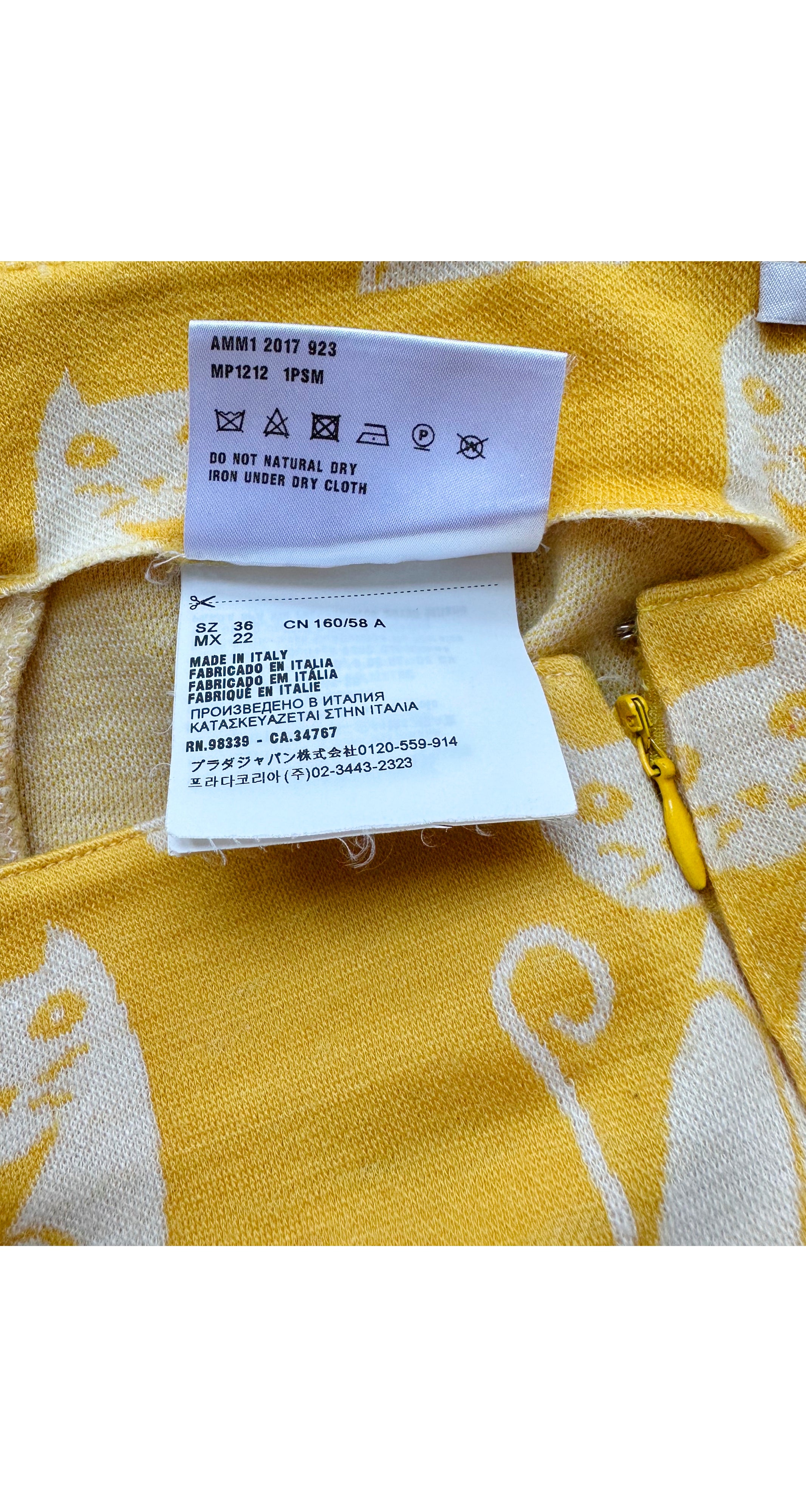 2017-18 F/W Intarsia Cat Print Yellow Wool Jersey Pants