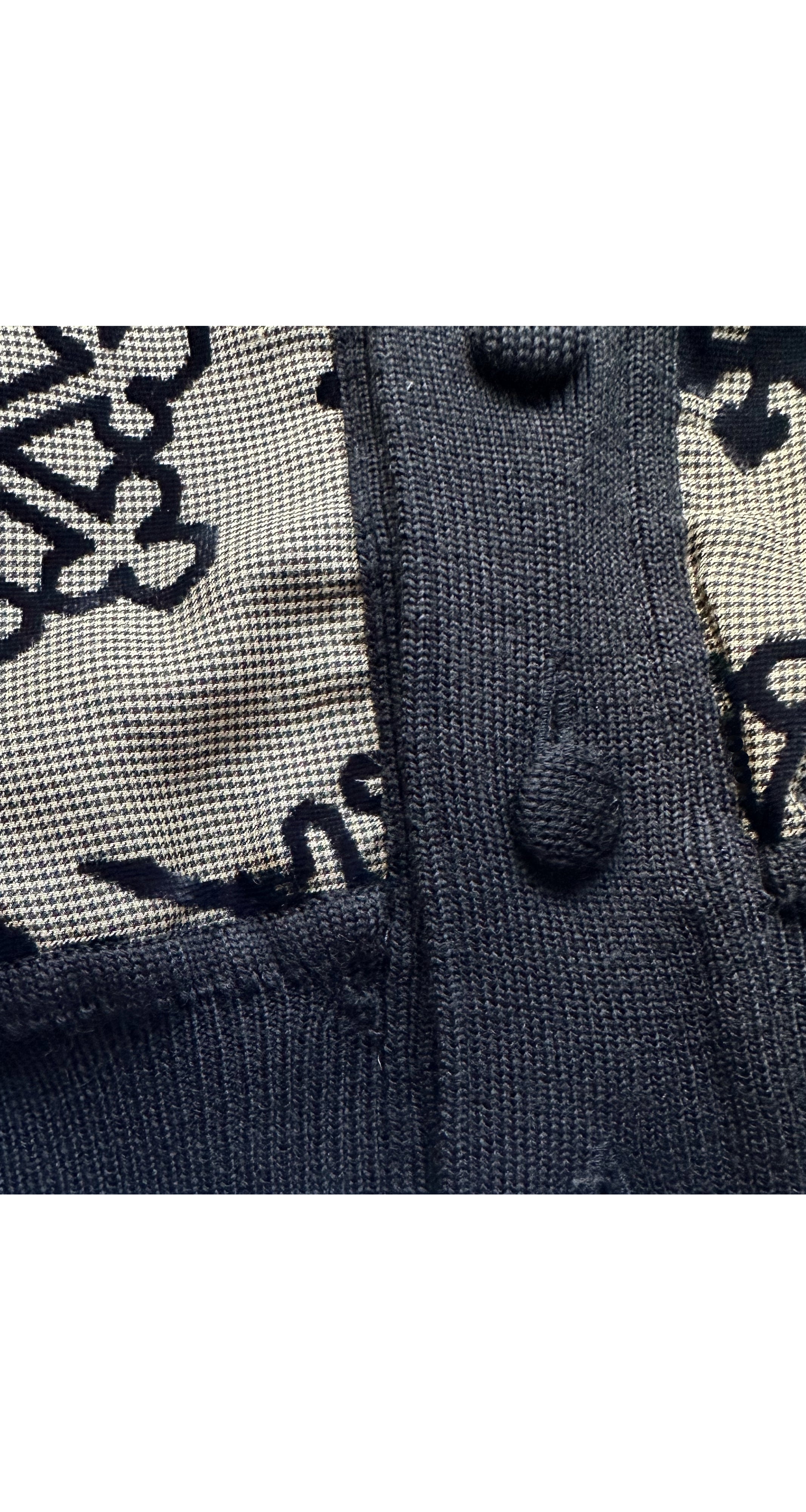 1980s Men's Snowflake Houndstooth Print Black Wool Cardigan