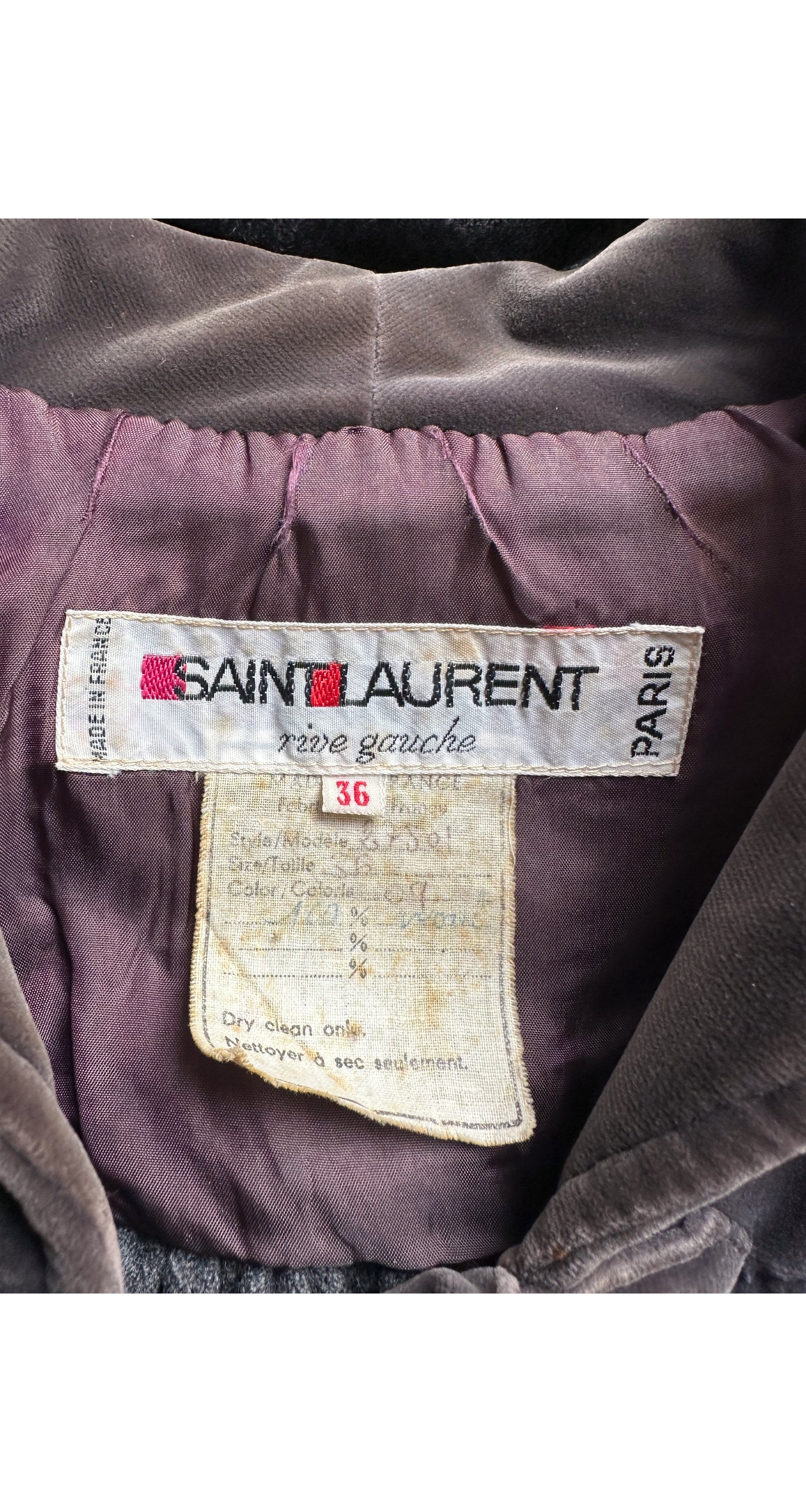 1981 F/W Gray Wool & Velvet Collared Cape